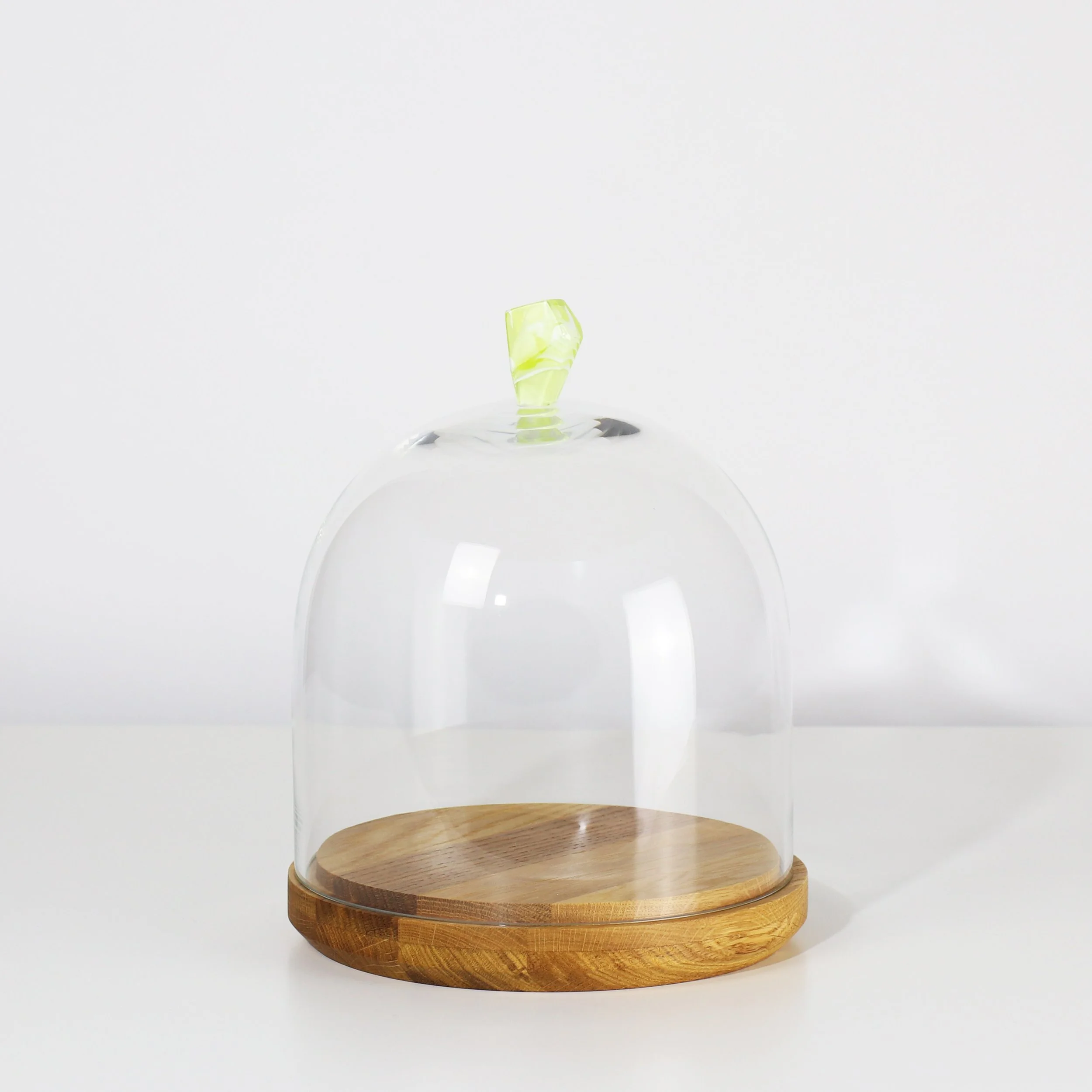 Round Dome & Wooden Base 01 M