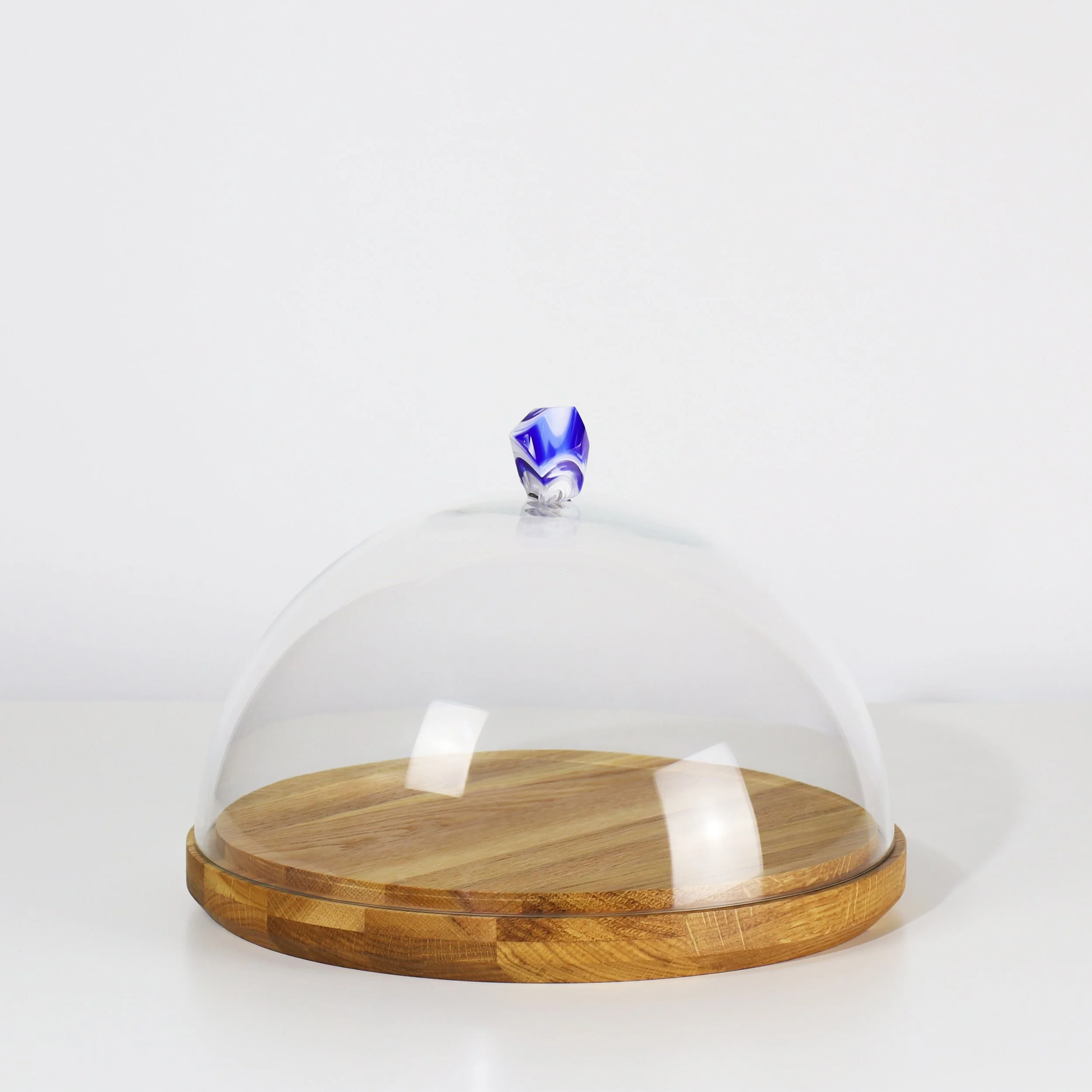 Round Dome & Wooden Base 01 L