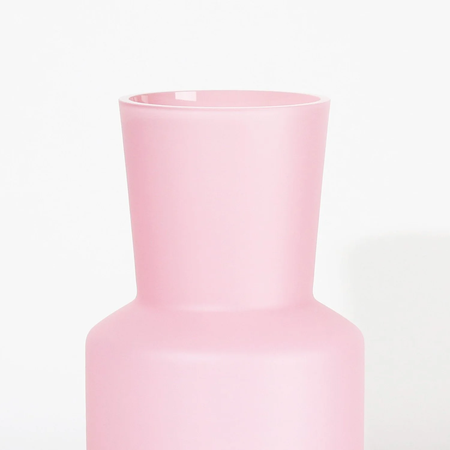 S&S_WEB_Vase_L_02_Pink_Opaque_Matte_Zoom.jpg