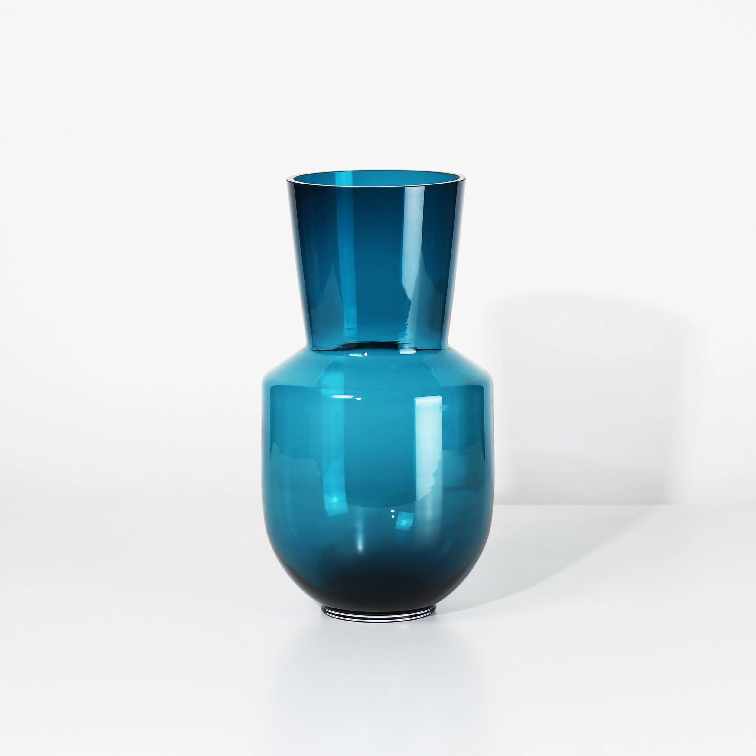 S&S_WEB_Vase_L_02_Petroleum_Transparent_Glossy.jpg