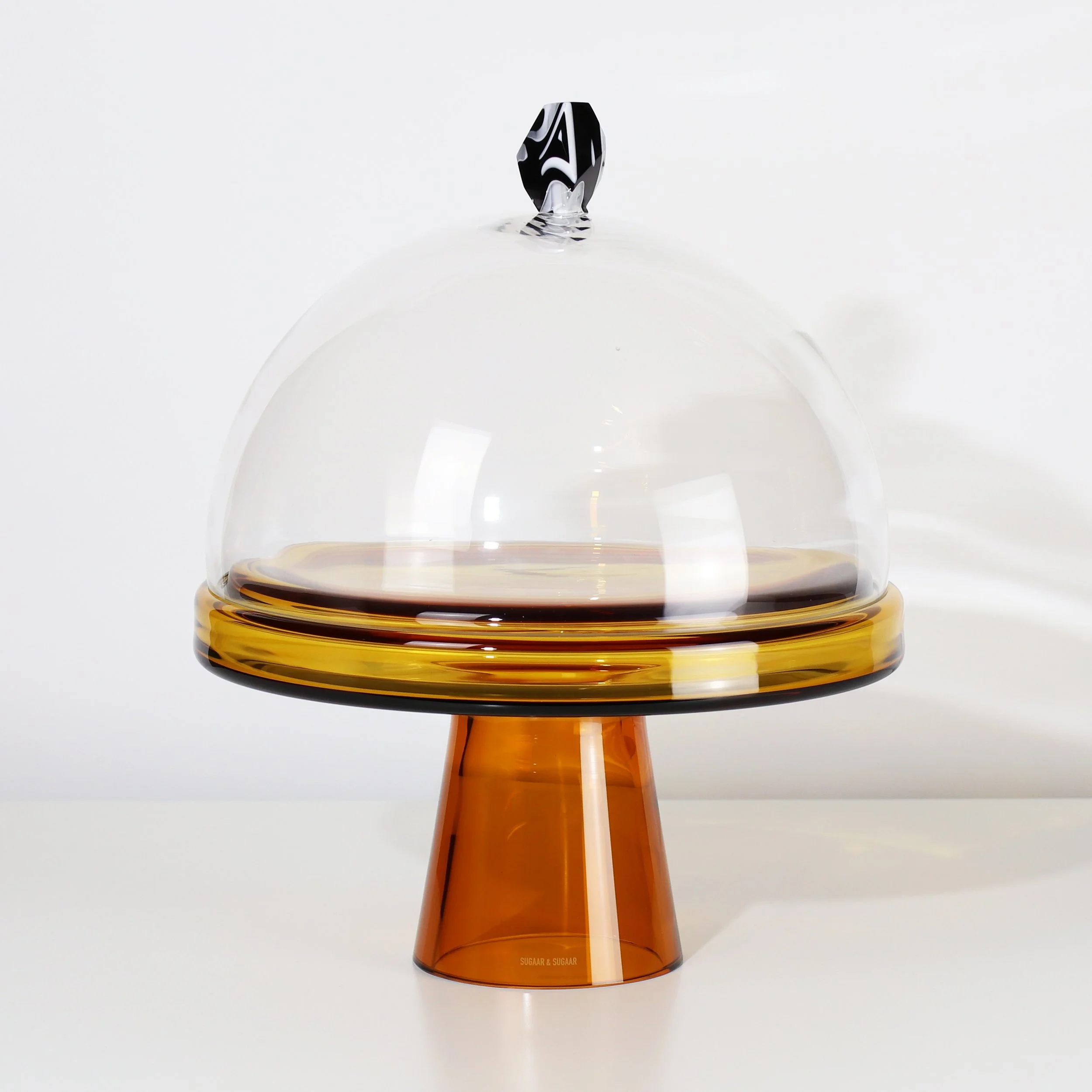 Round Dome & Glass Stand 01 L