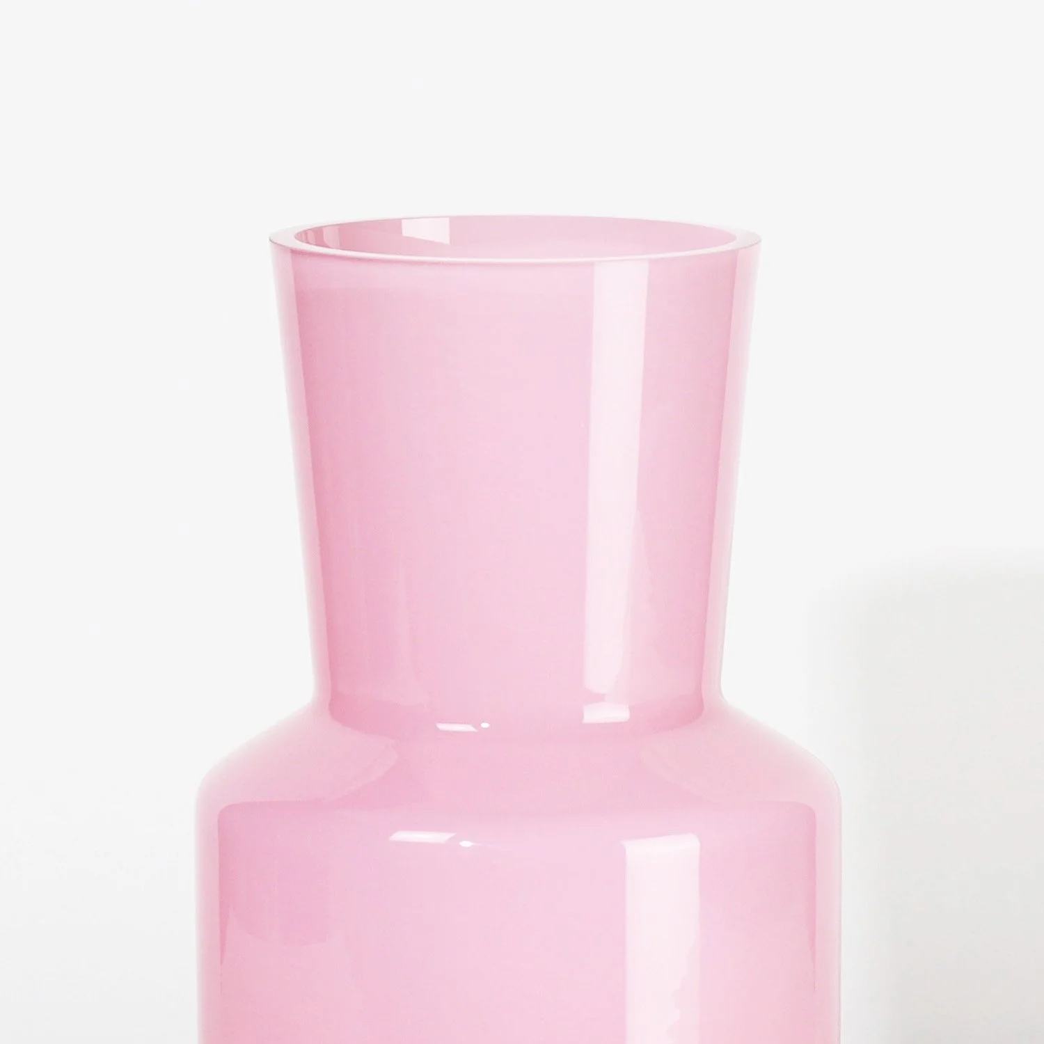 S&S_WEB_Vase_L_02_Pink_Opaque_Glossy_Zoom.jpg