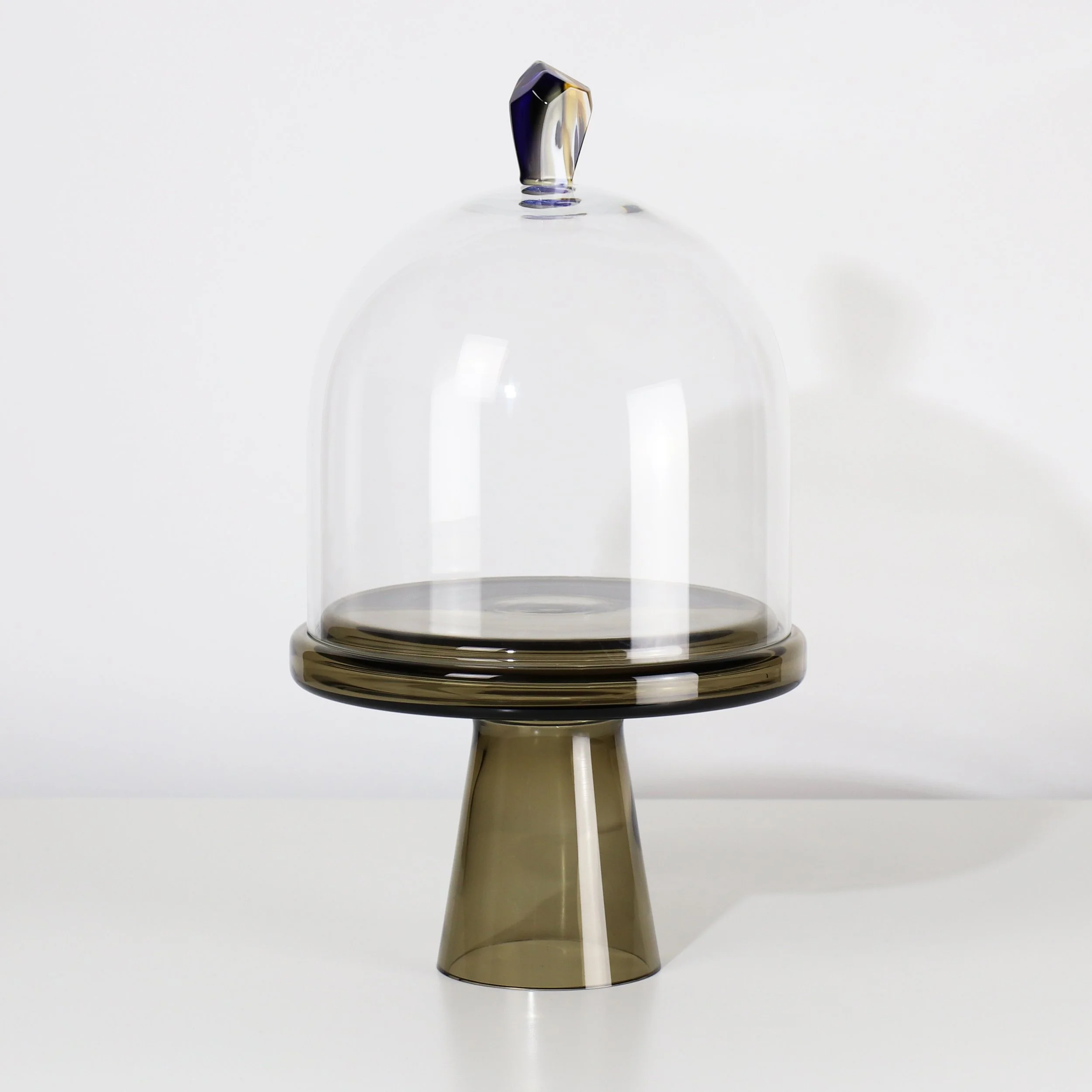 Round Dome & Glass Stand 01 M