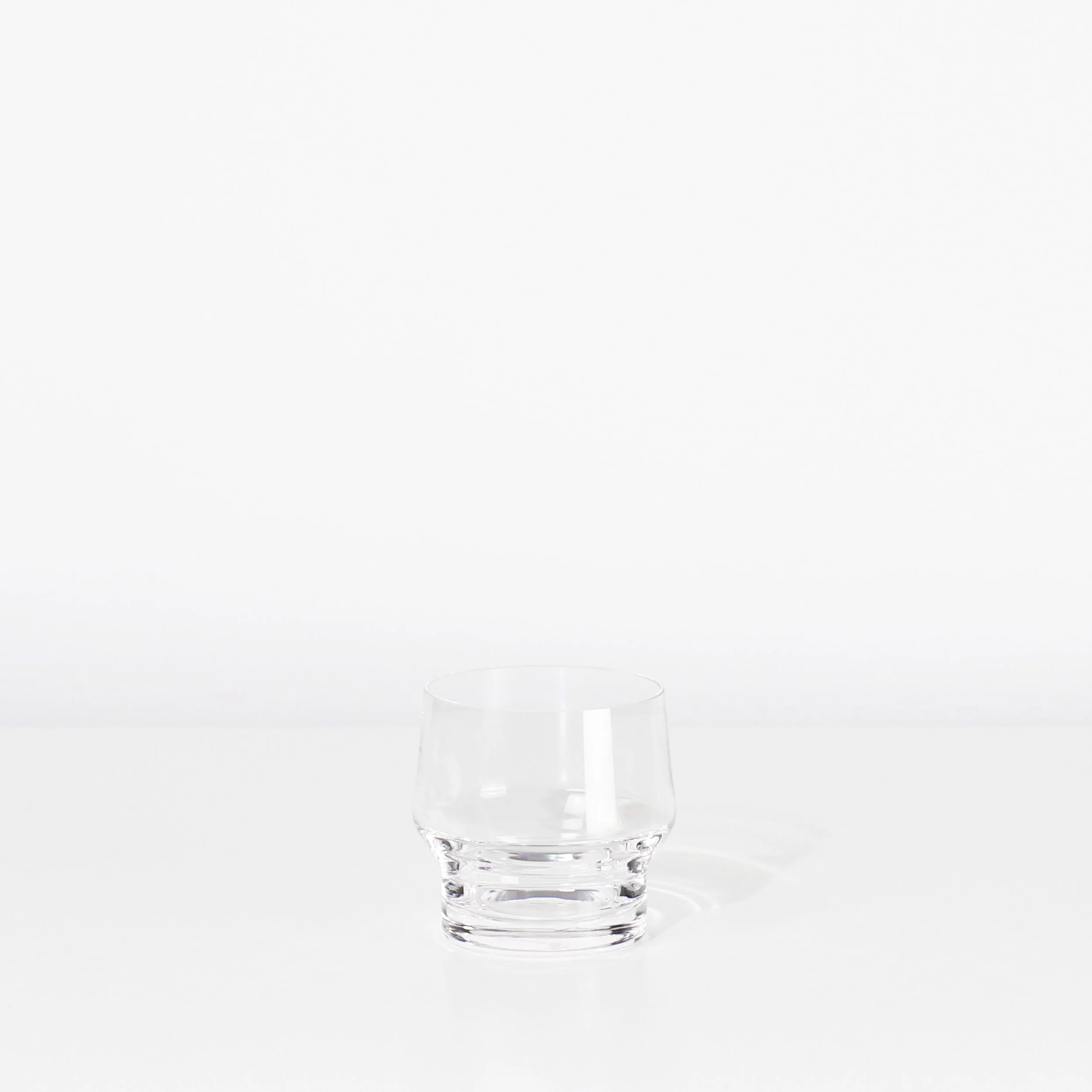 S&S_WEB_Glass_Water_Crystal_Transparent_Glossy.jpg