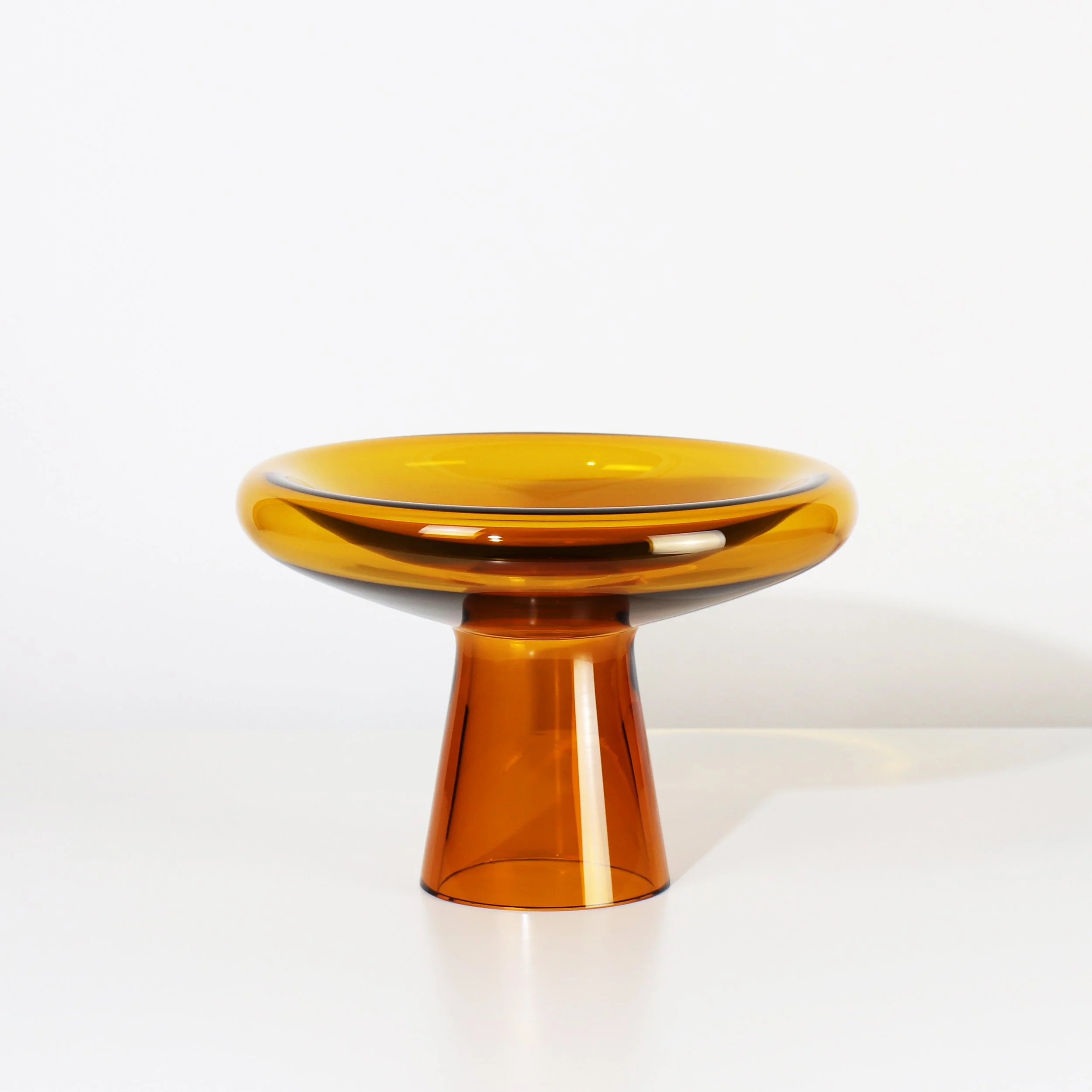 S&S_WEB_Glass_Low_Bowl_L_Amber_Transparent_Glossy.jpg