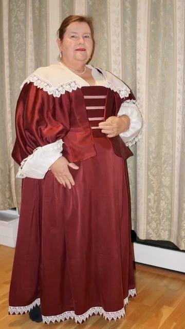 1630’s Gown in silk
