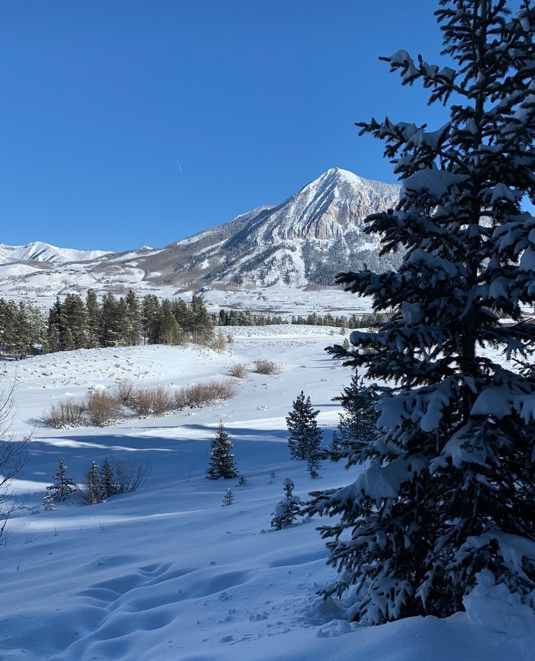 Shop in Crested Butte for clothing, apparel, lingerie, jewelry, gifts