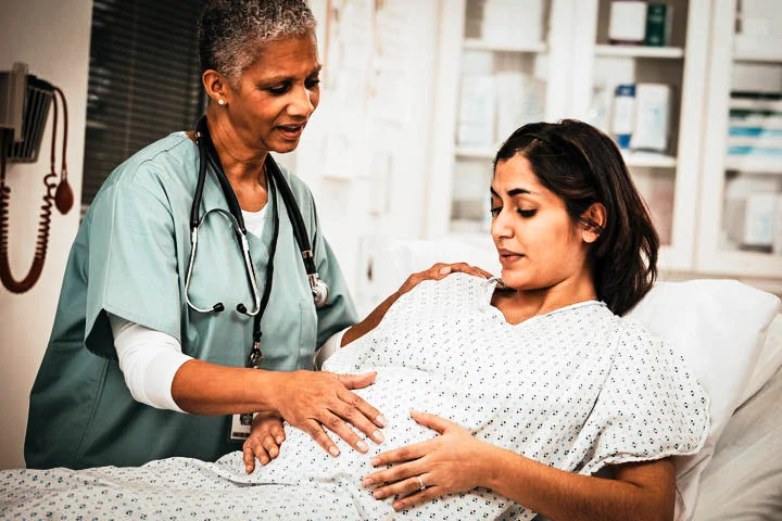 Postpartum (4 of 8).jpg