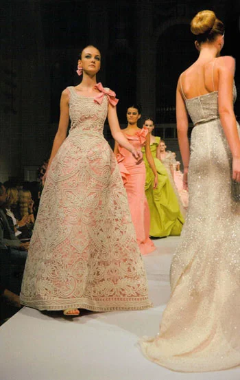 oscardelarenta_couturier.jpg