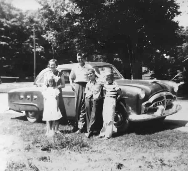 Family-with-the-Car-cropped_d600.png