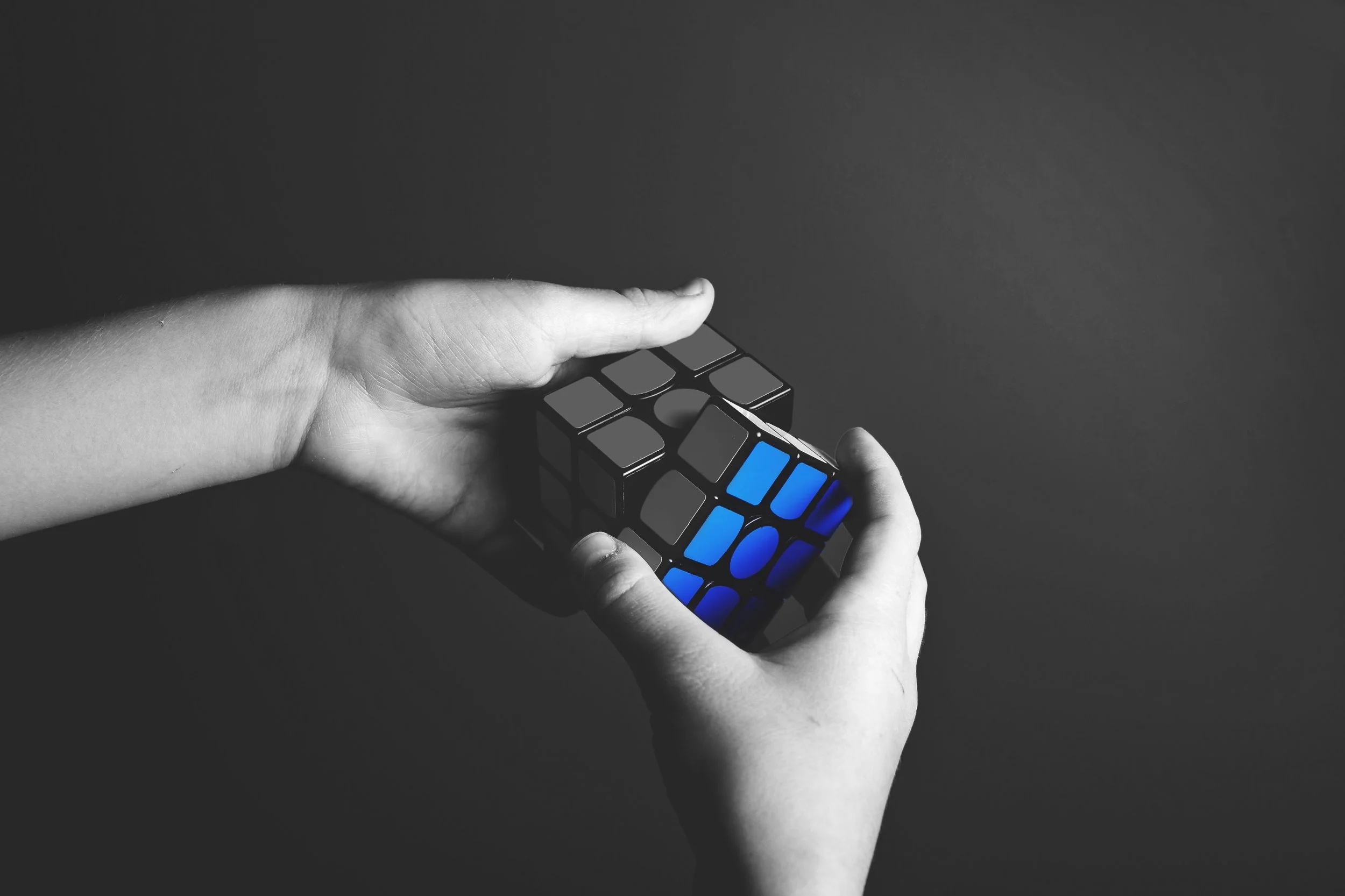COLOR POP olav-ahrens-rotne-1102458-unsplash.jpg