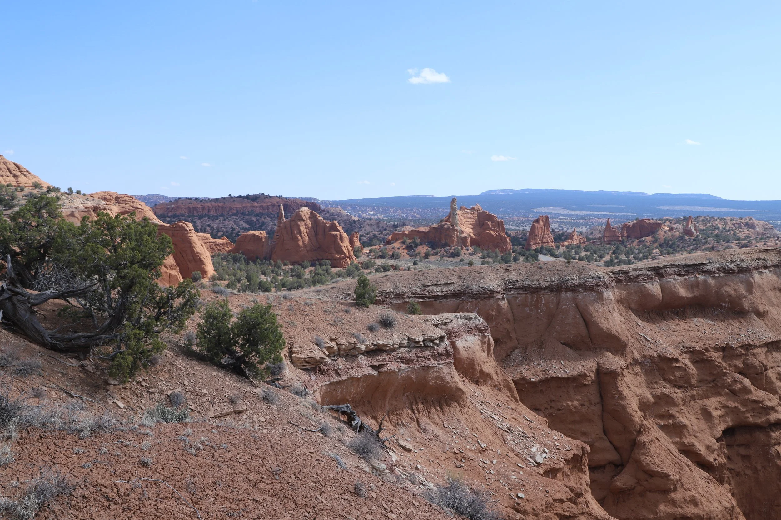 Hiking to Angel's Palace in Kodachrome Basin State Park