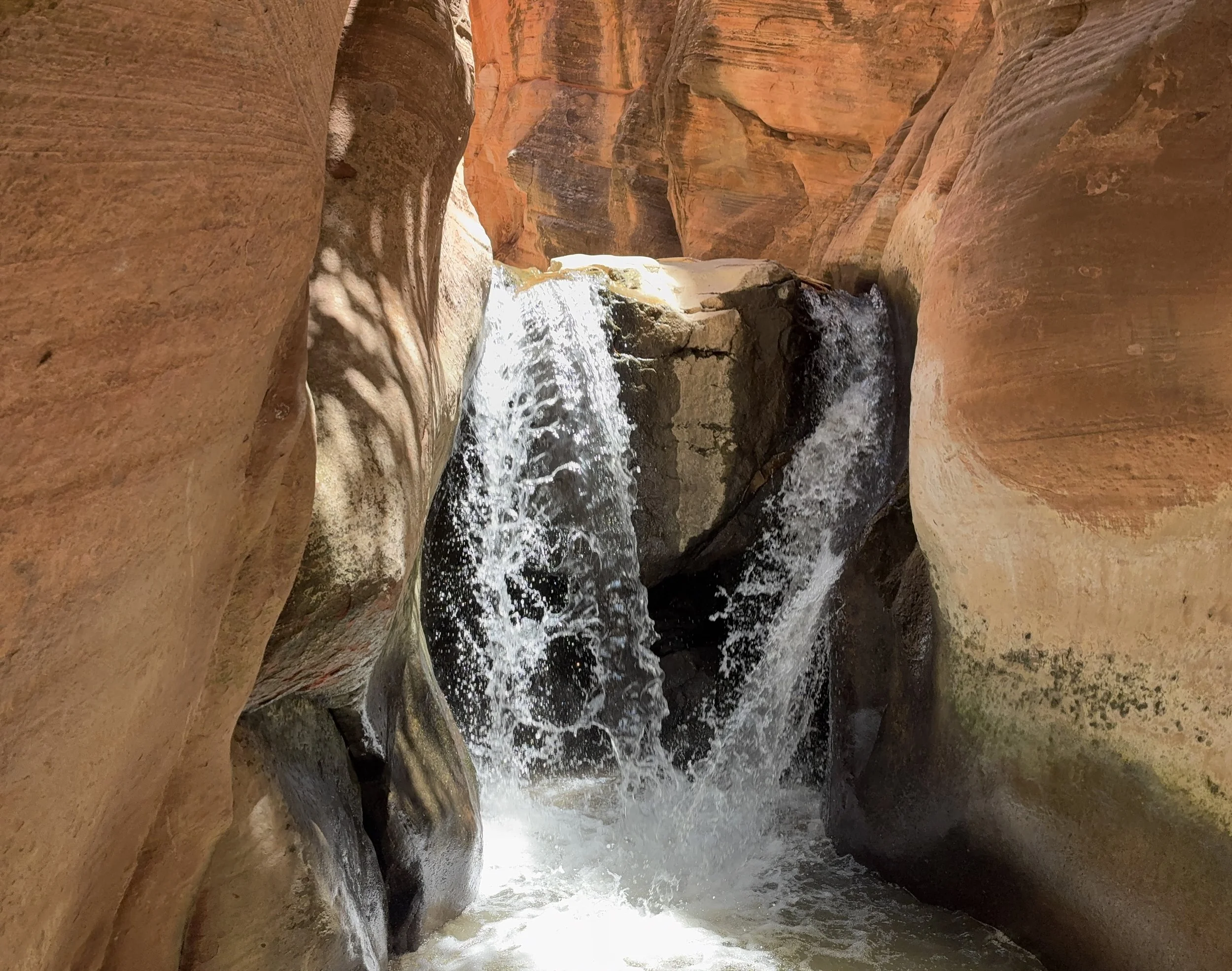 Hiking Kanarra Falls