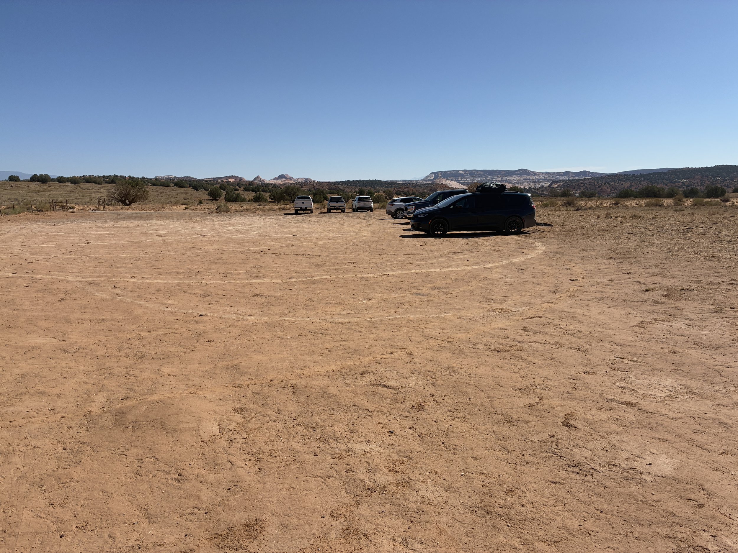 where to park at Zebra Slot Canyon trailhead?
