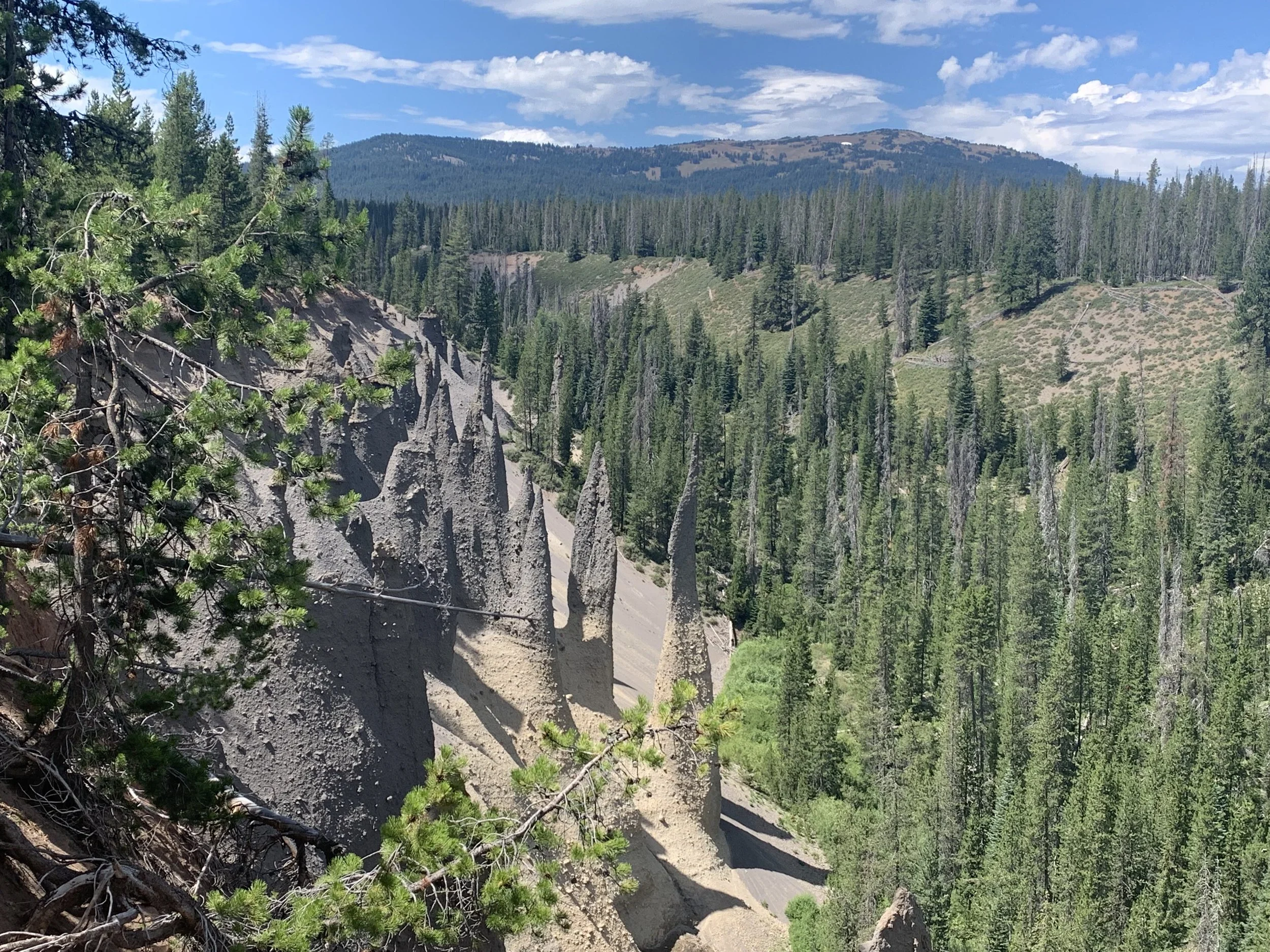 Fumeroles (pinnacles) at Crater Lake