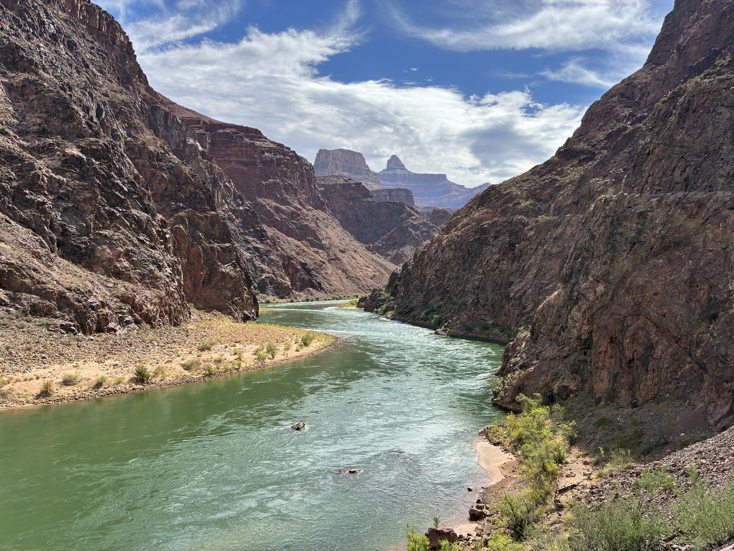 What does it look like at the bottom of the grand canyon?