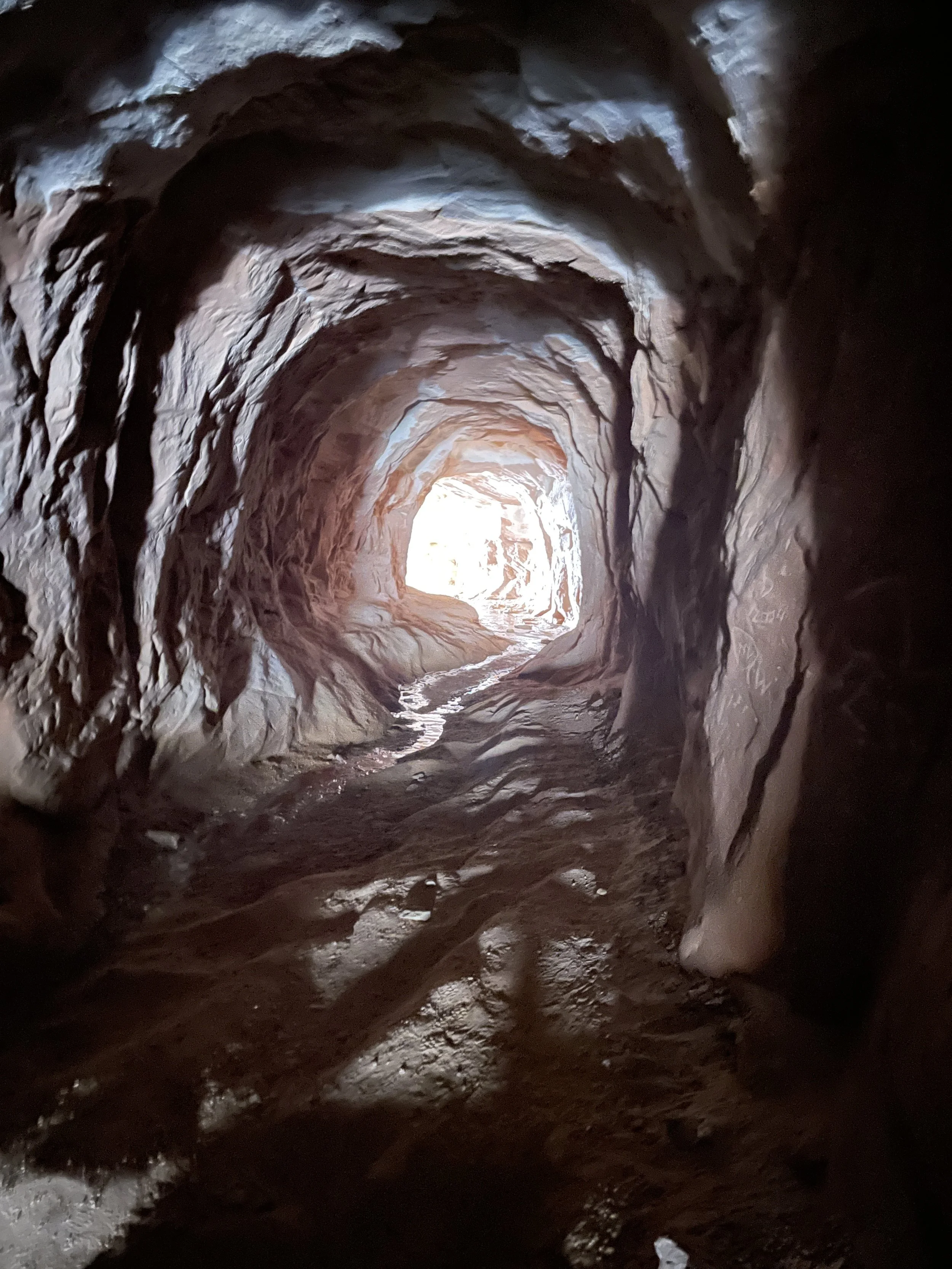 How far is it between St. George and Kanab?