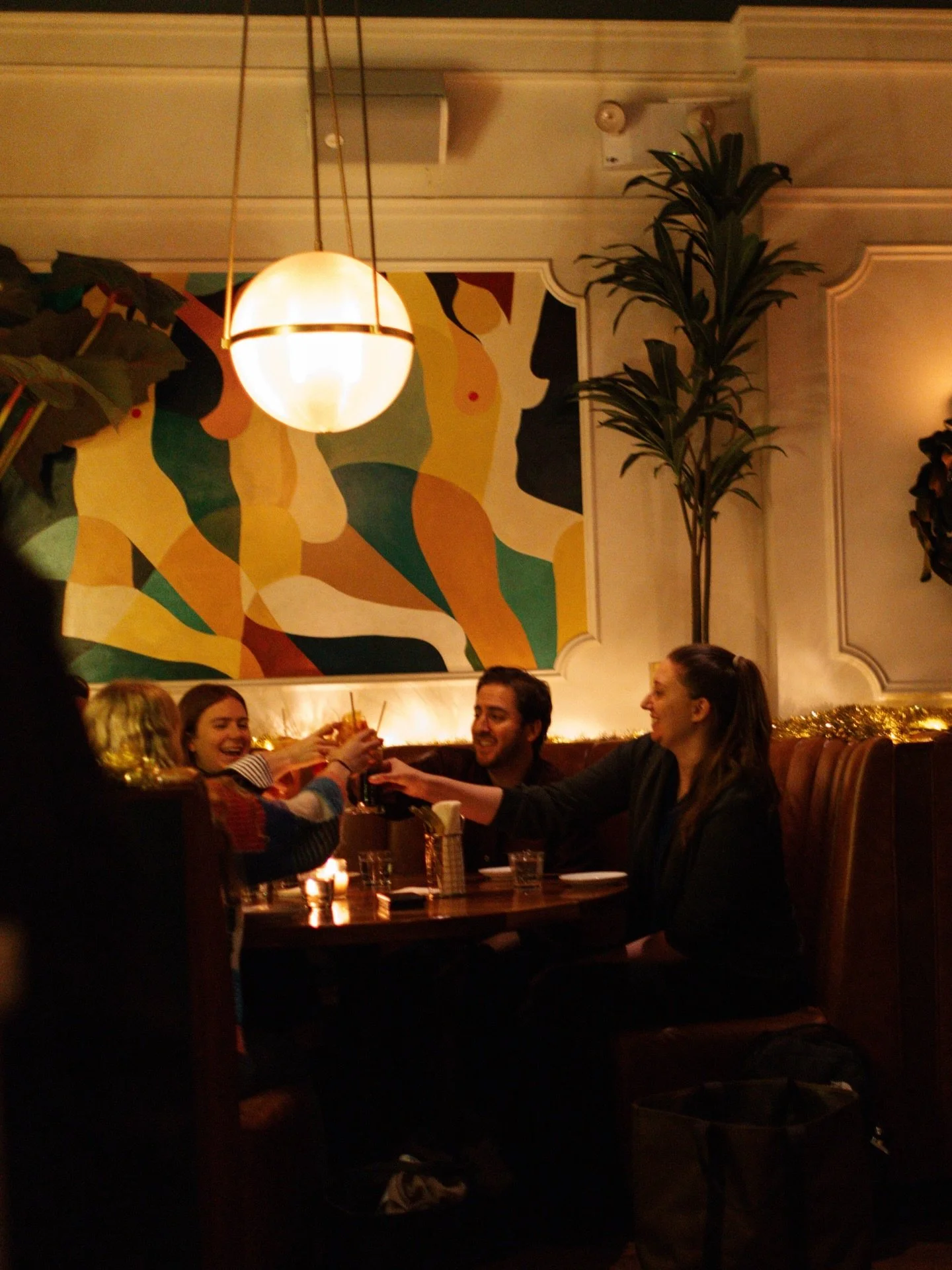 Early Bird specials Mon - Fri &lsquo;til 7pm. You know what you do.