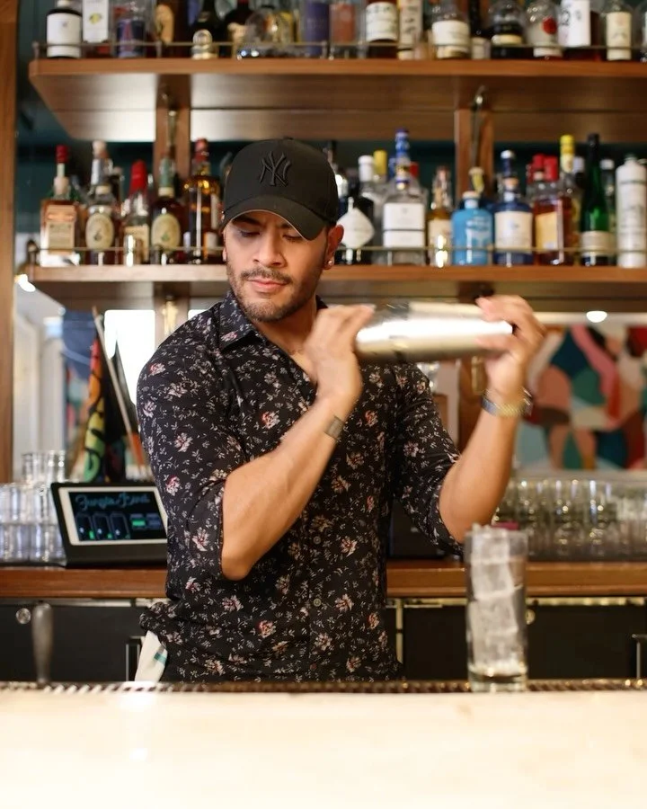Weather like this? There&rsquo;s no skipping early bird specials ☀️🍹✨ 

@toxicocid making the Moscow Mule, one of our happy hour specials &lsquo;til 7pm Mon-Fri.