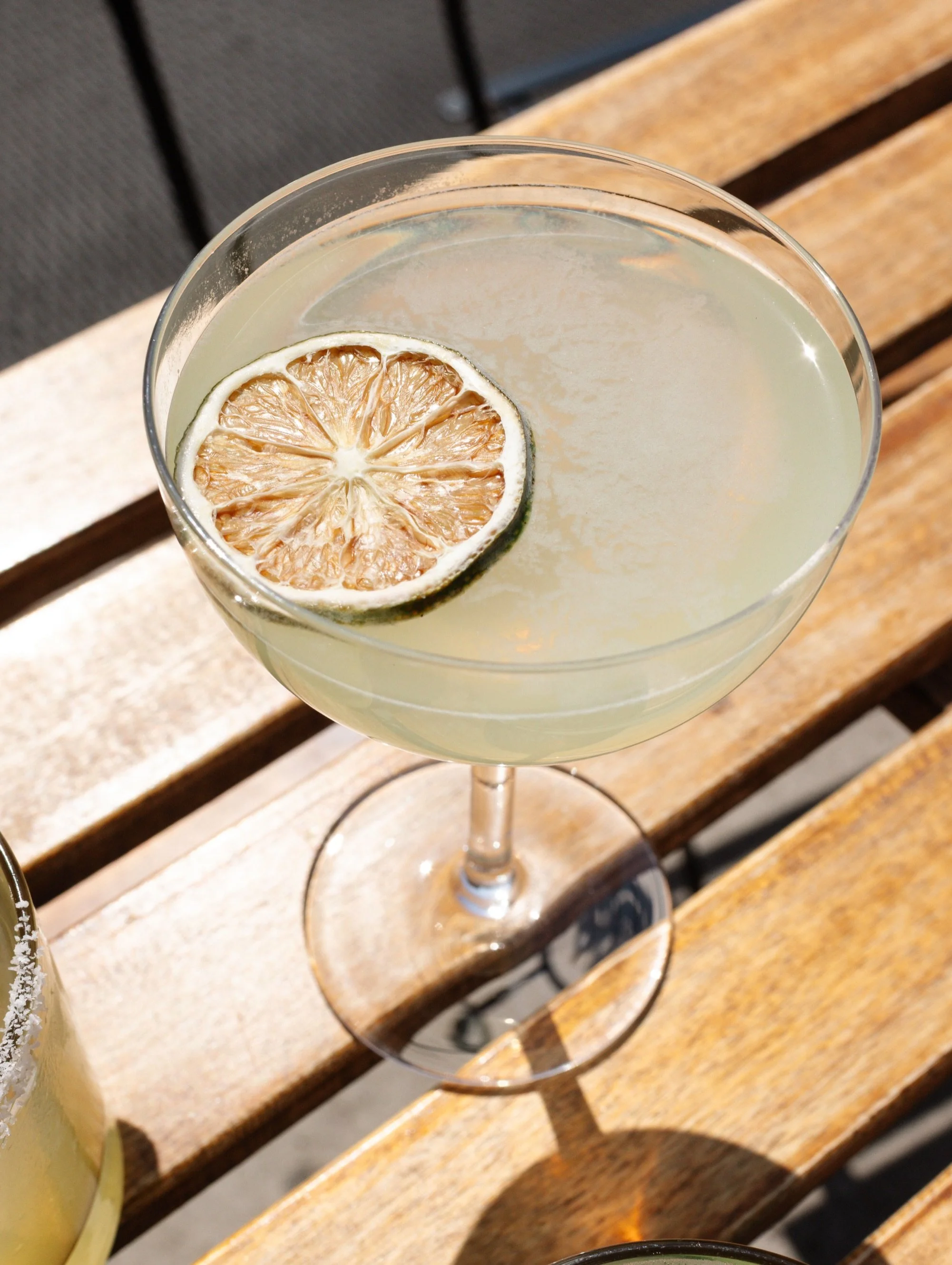 our daiquiri shaken fresh &amp; featured on our early bird menu 🦜 mon - fri &lsquo;til 7pm

&ndash; DAIQUIRI &ndash;
@tentoonerum, sugar, lime - COUPE