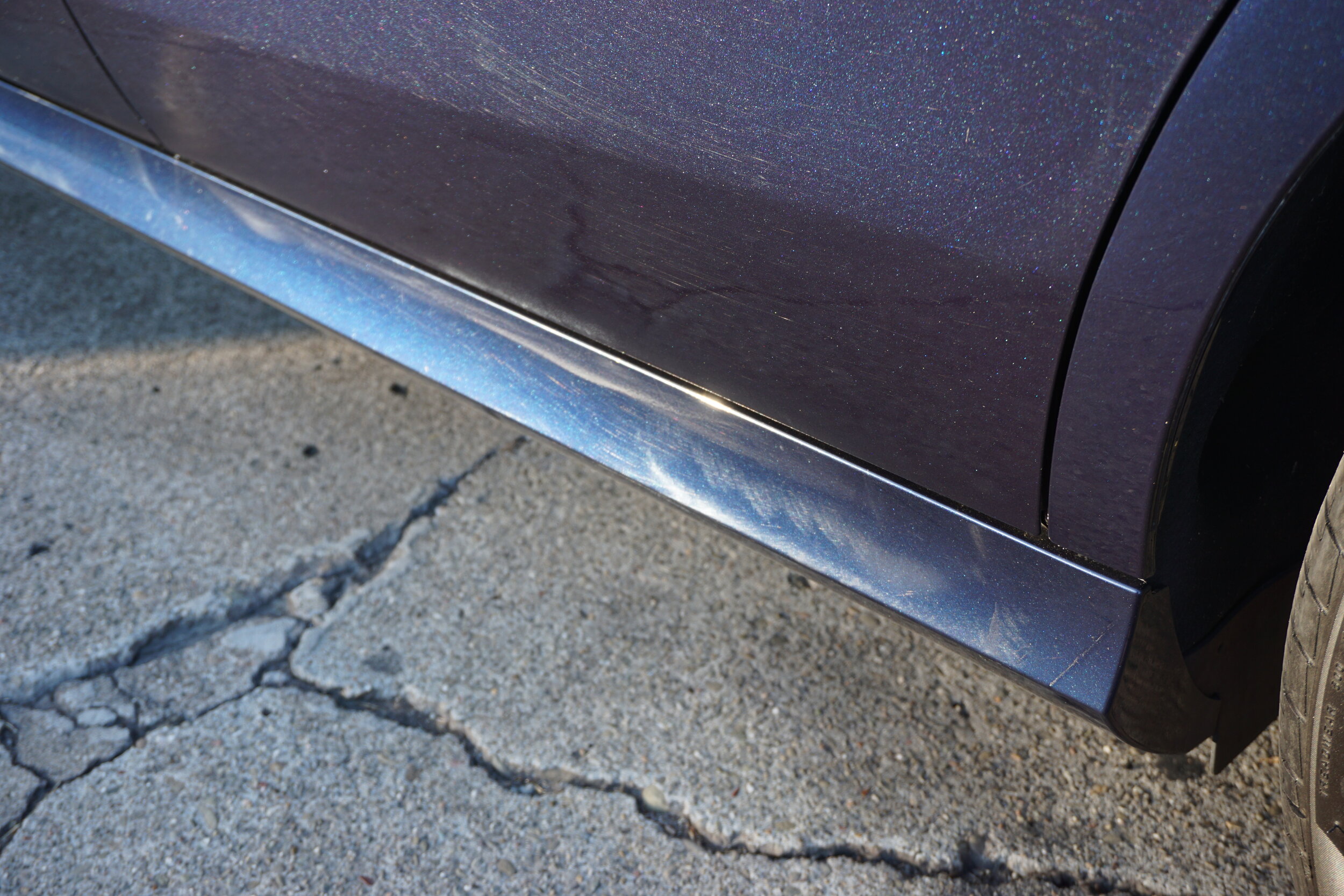 Buffer trails and holograms shows an improper use of a rotary buffer