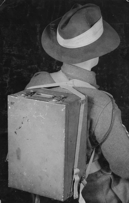 Signals - B Mk I Set - Australian packing for field use.jpg