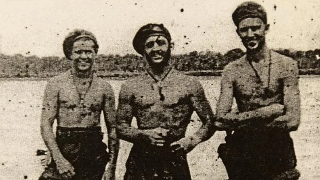 Mick Dennis (centre) Just before deployment on Operation Copper