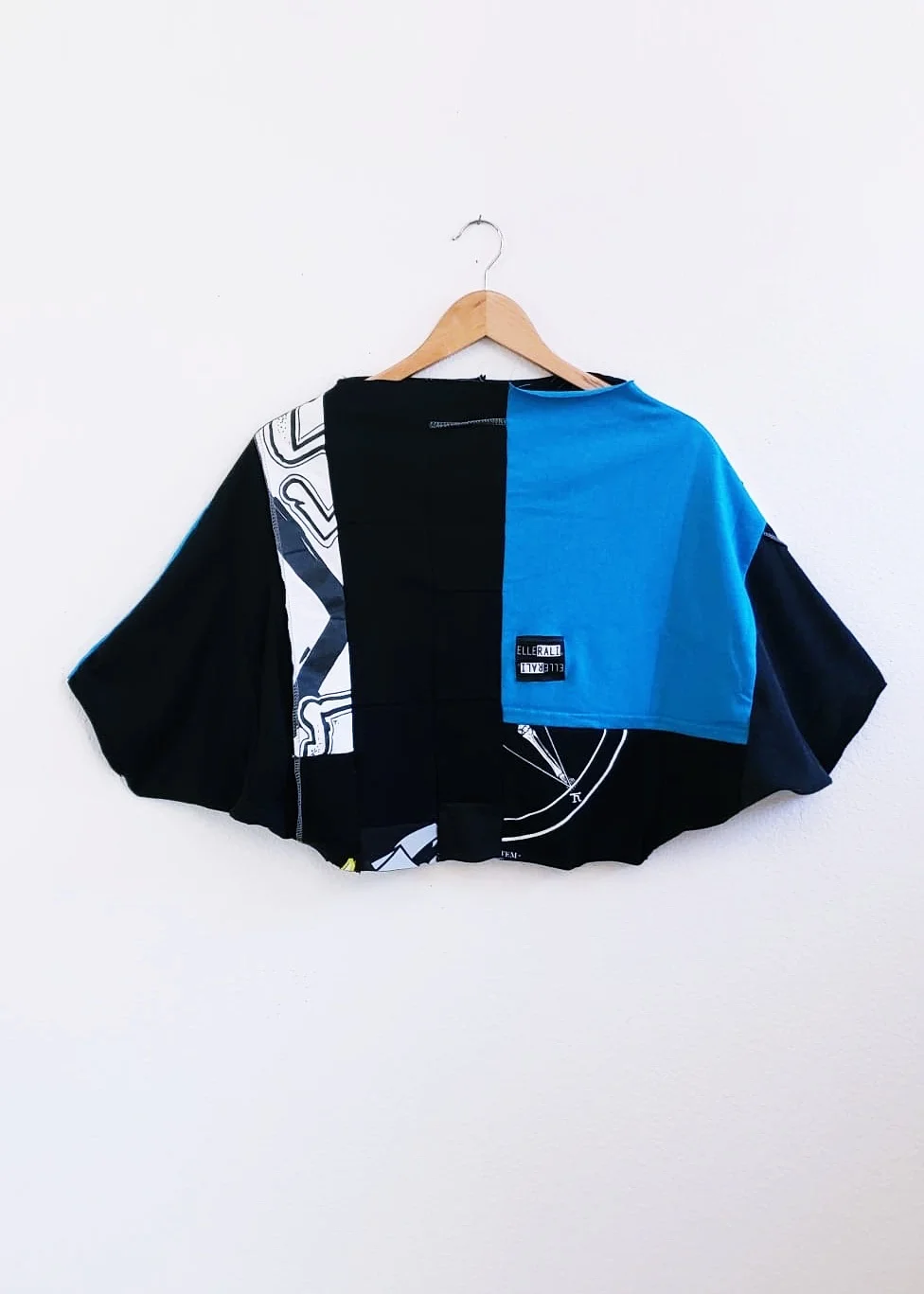 ELLERALI Graphic Crop Sold Edit.jpg
