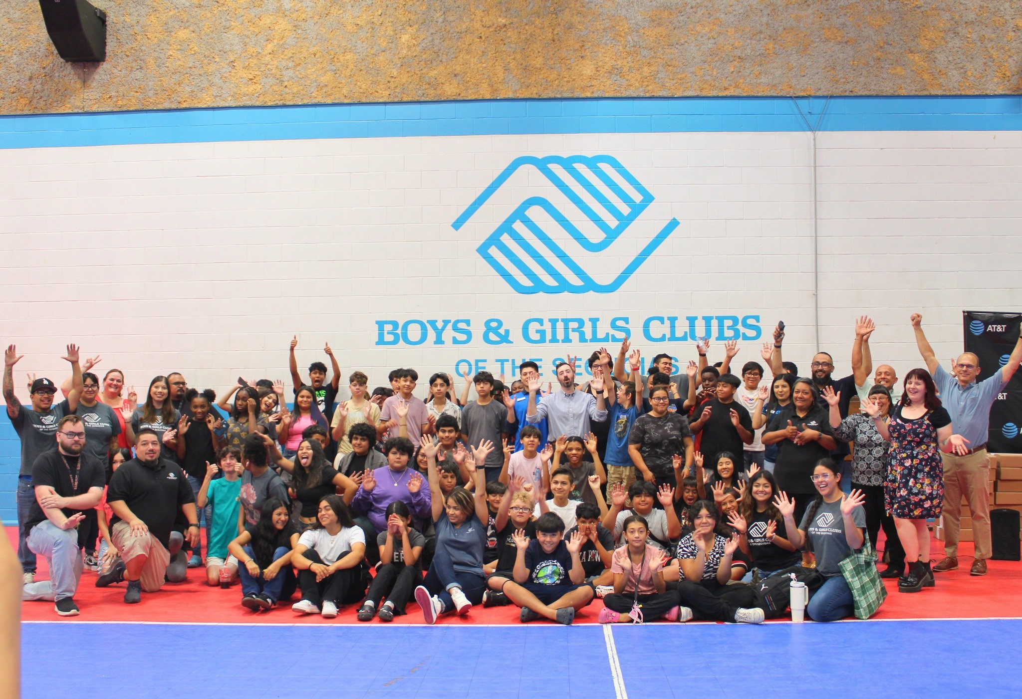 🎉A huge shoutout to our incredible partners AT&T and Human-I-T for helping us bridge the digital divide in our community by donating 150 laptops to our BGCS members! 💻✨ Thanks to their generosity, our kids are heading back to school equipped an
