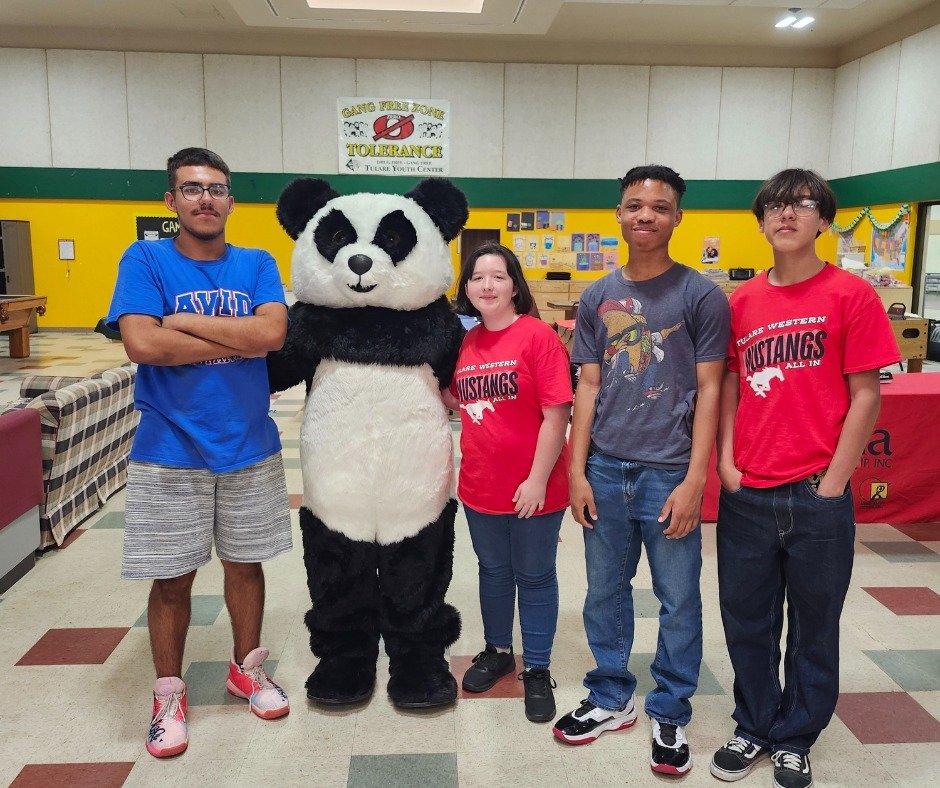 A huge THANK YOU to Panda Express and the Panda Cares program for their continued support of Boys & Girls Clubs of the Sequoias! 🐼🍜 Our clubs always love visiting your restaurants and hosting the amazing Panda crew at our clubs. This year, our