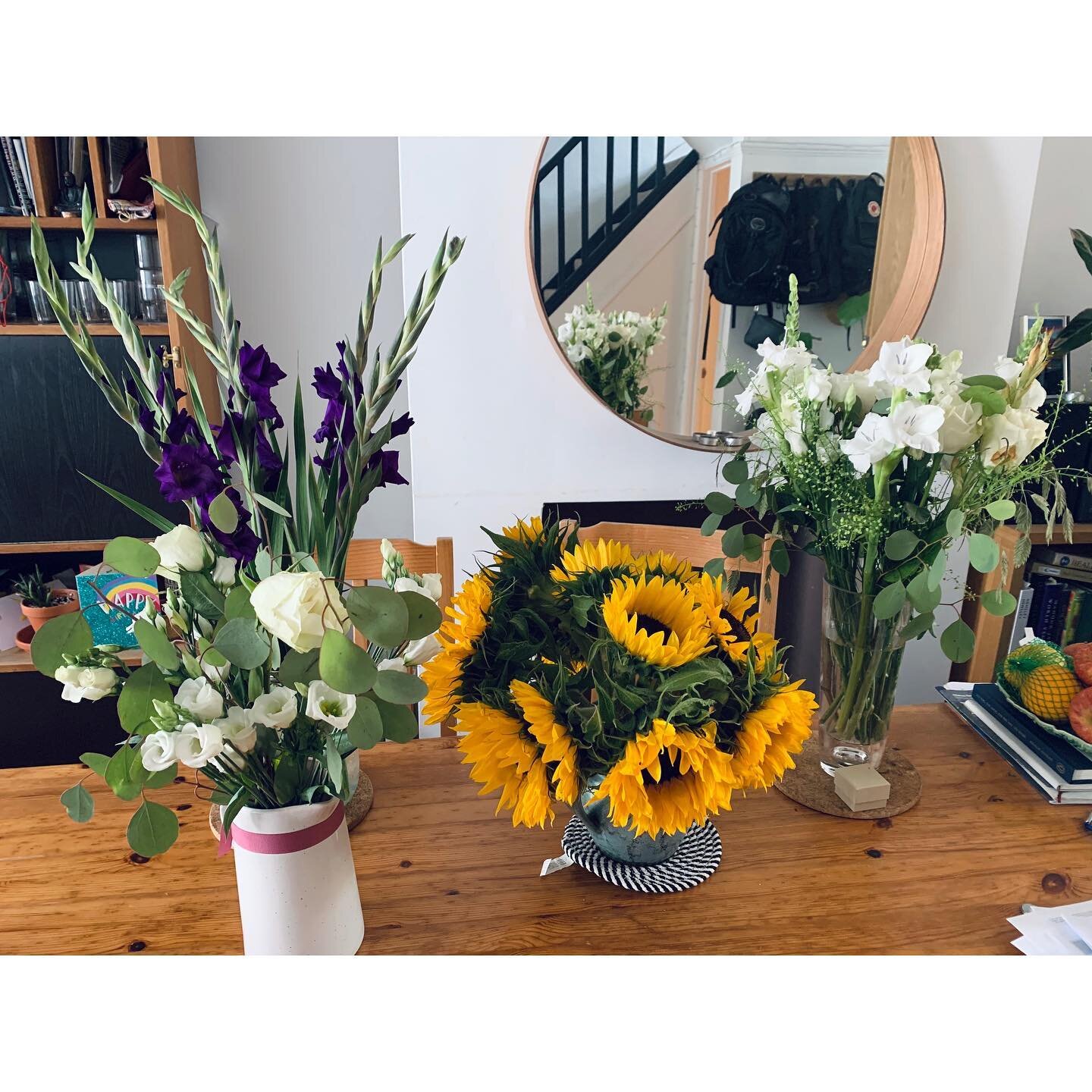 | Slowly Opening ⁣
⁣
I can&rsquo;t quite believe it has been 6 months since I was last in clinic - time seriously flies when you are in lockdown raising a small human 🙃⁣
⁣
Like my lovely birthday flowers I will slowly but surely be opening my bookin