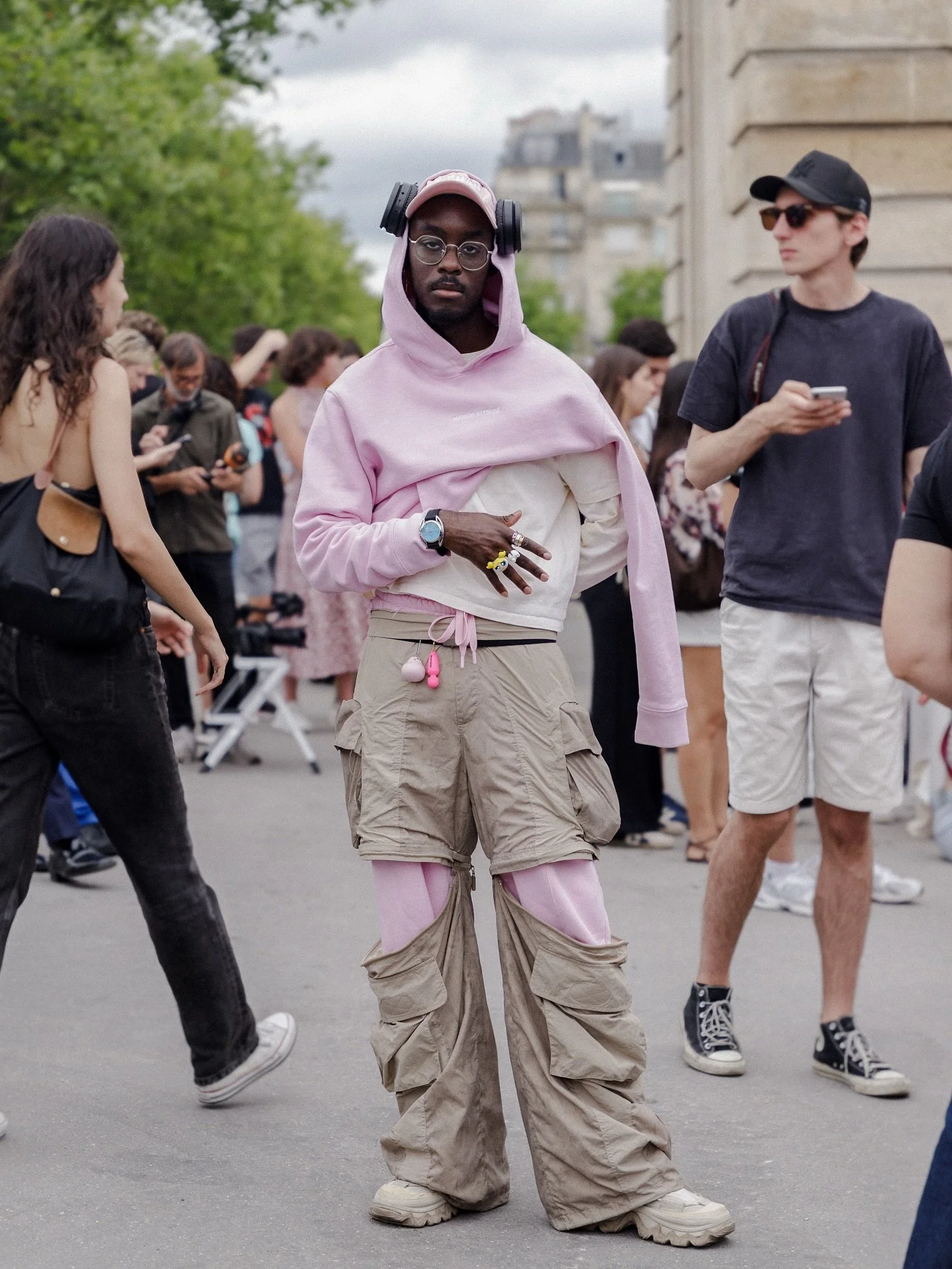 Paris Fashion Week .
#pfw #parisfashionweek2025