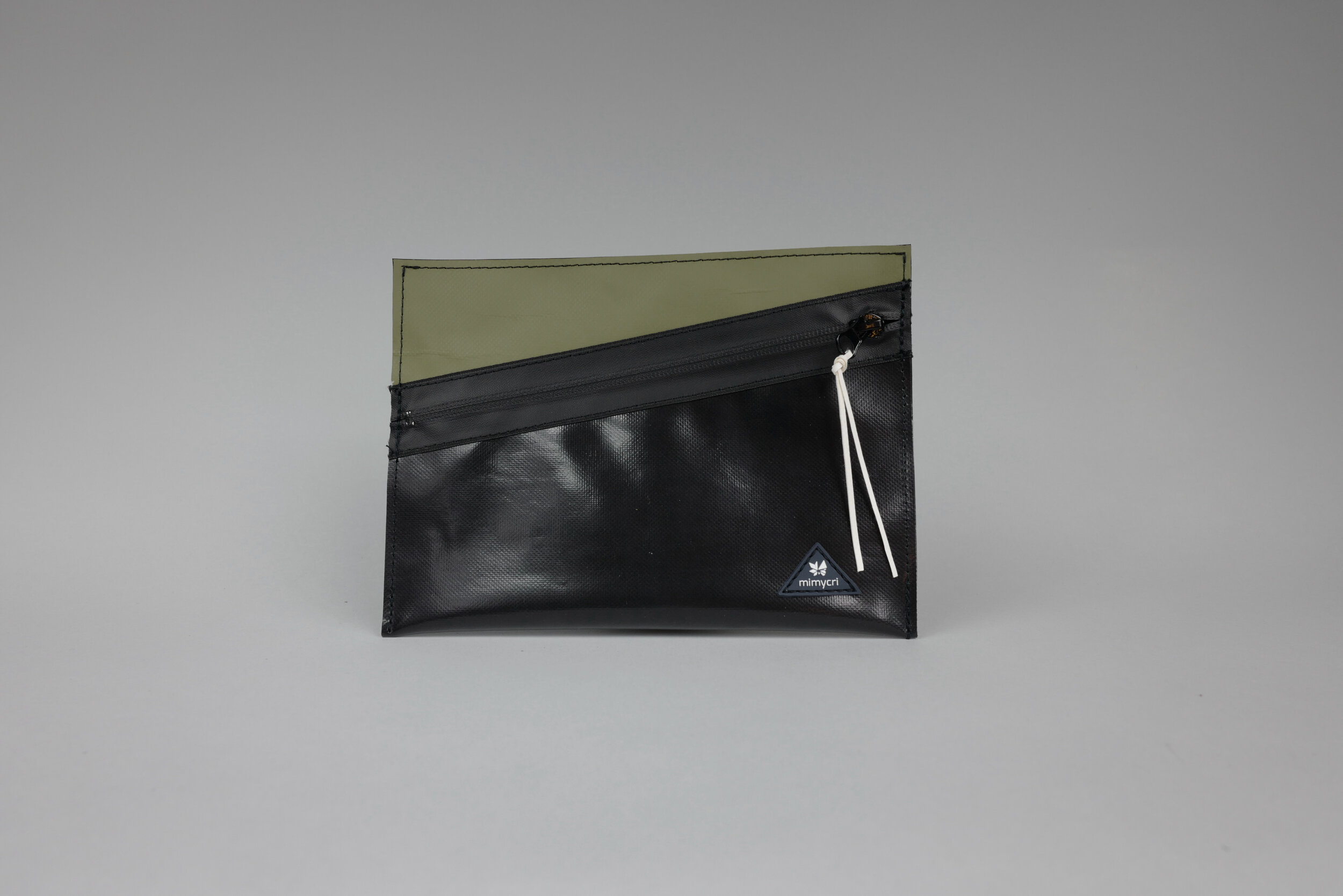 pouch black olive.jpeg