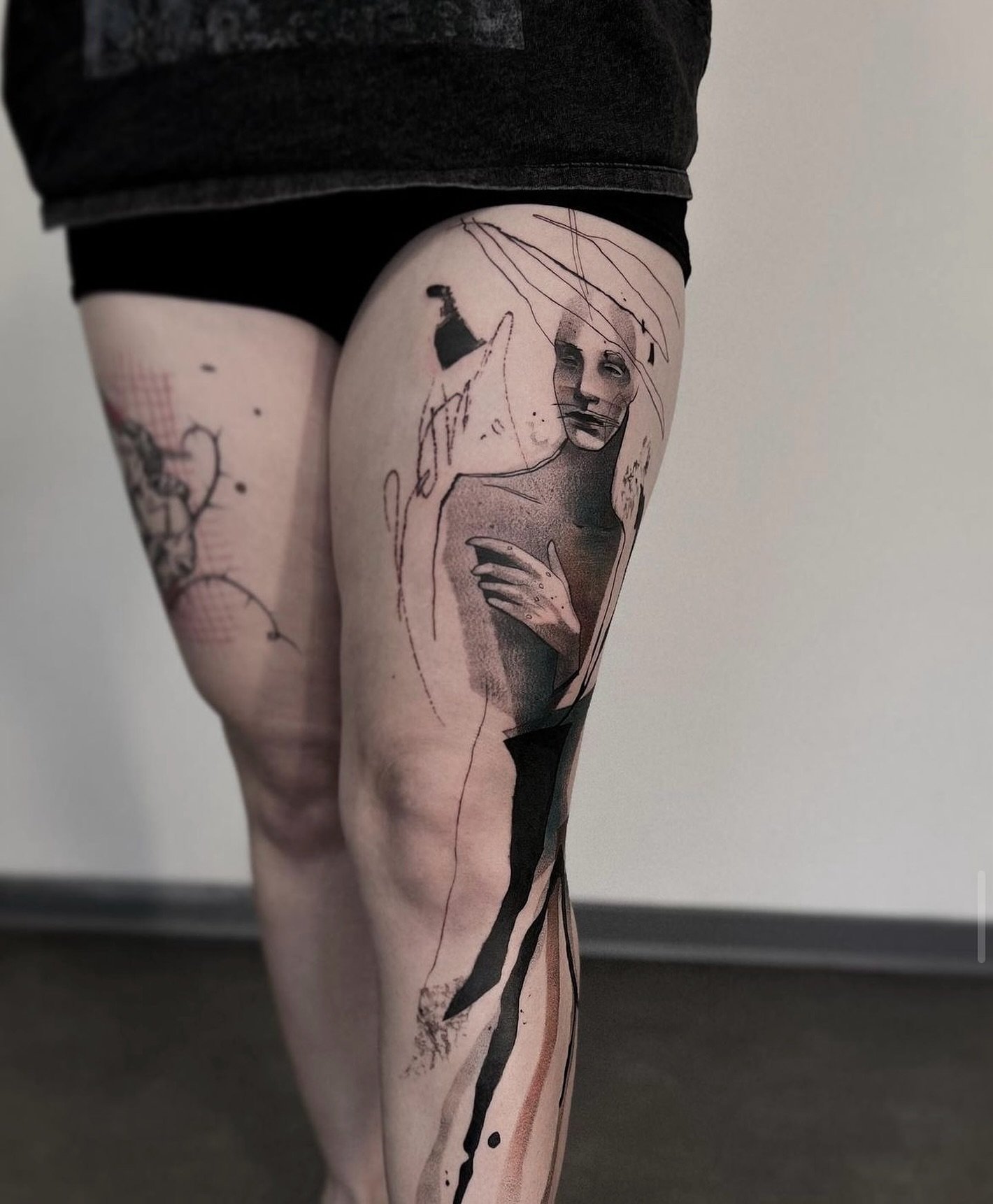 by @nika_hol_ 🖤
resident artist
⠀⠀⠀⠀⠀
⠀⠀⠀⠀⠀⠀⠀⠀⠀⠀⠀⠀
for bookings, please send your request to 💌
holuskovav@seznam.cz &bull;⠀⠀⠀
⠀⠀⠀⠀⠀⠀⠀⠀ ⠀⠀⠀⠀⠀⠀⠀⠀⠀⠀⠀ 

#freehand #abstracttattoos #no&iuml;aberlin #noiiaberlin #artist #abstractart #besttattooartists #a