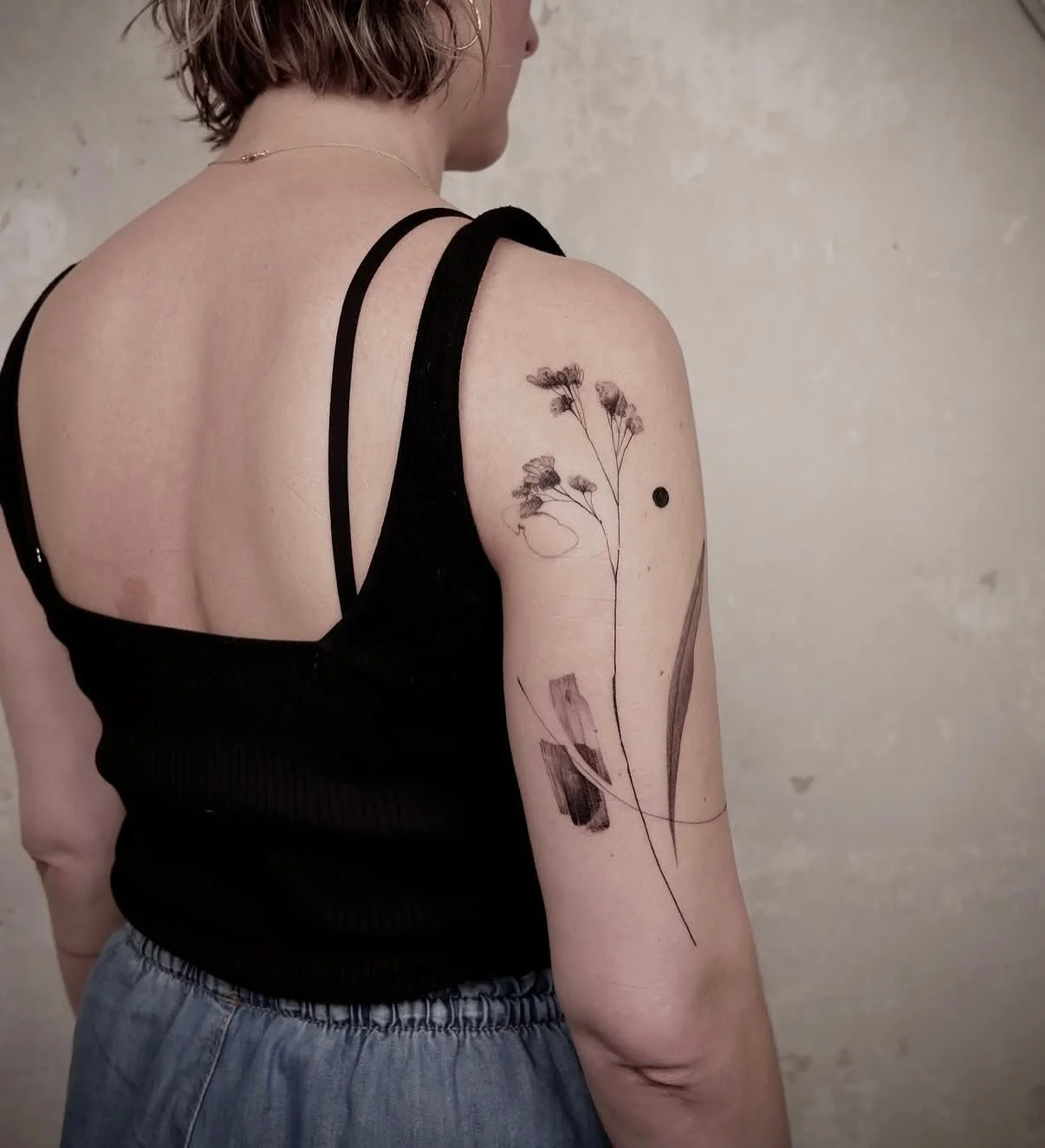 Artist | @sionaxttt 
NOIA Resident Artist
Bookings &gt; @sionaxttt  or use the link in our bio

Your skin. Your art. Your flow.

NO&Iuml;A | Berlin

#noiatattoo #noiastudio #no&iuml;aberlin #tattooberlin #tattooart #tattooartist #tattooinspo #tattooi