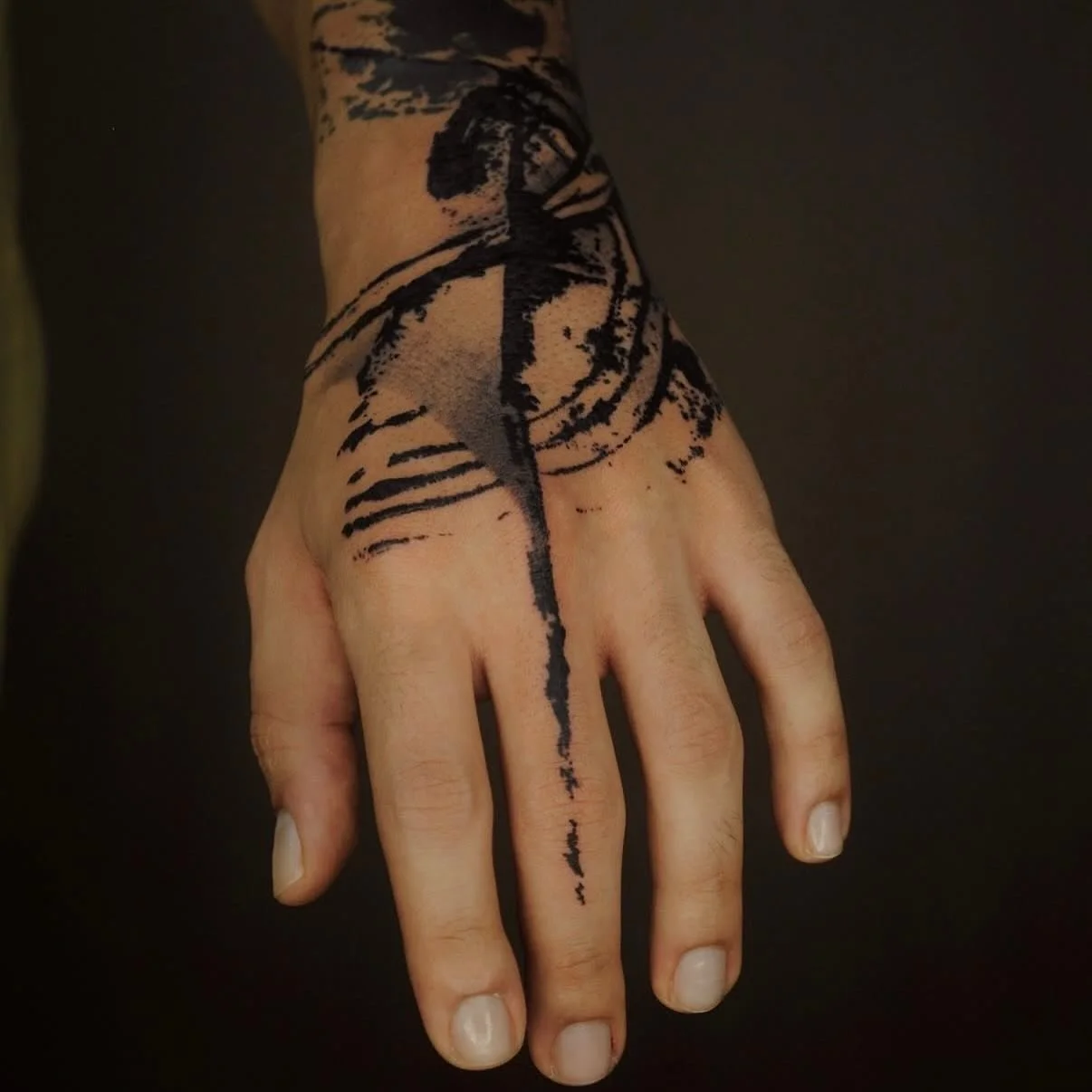 Artist | @gabekohlerr 
NOIA Resident Artist
Bookings &gt; gabekohler.art@gmail.com or use the link in our bio

Your skin. Your art. Your flow.

NO&Iuml;A | BERLIN

#noiatattoo #noiastudio #no&iuml;aberlin #tattooberlin #tattooart #tattooartist #tatto