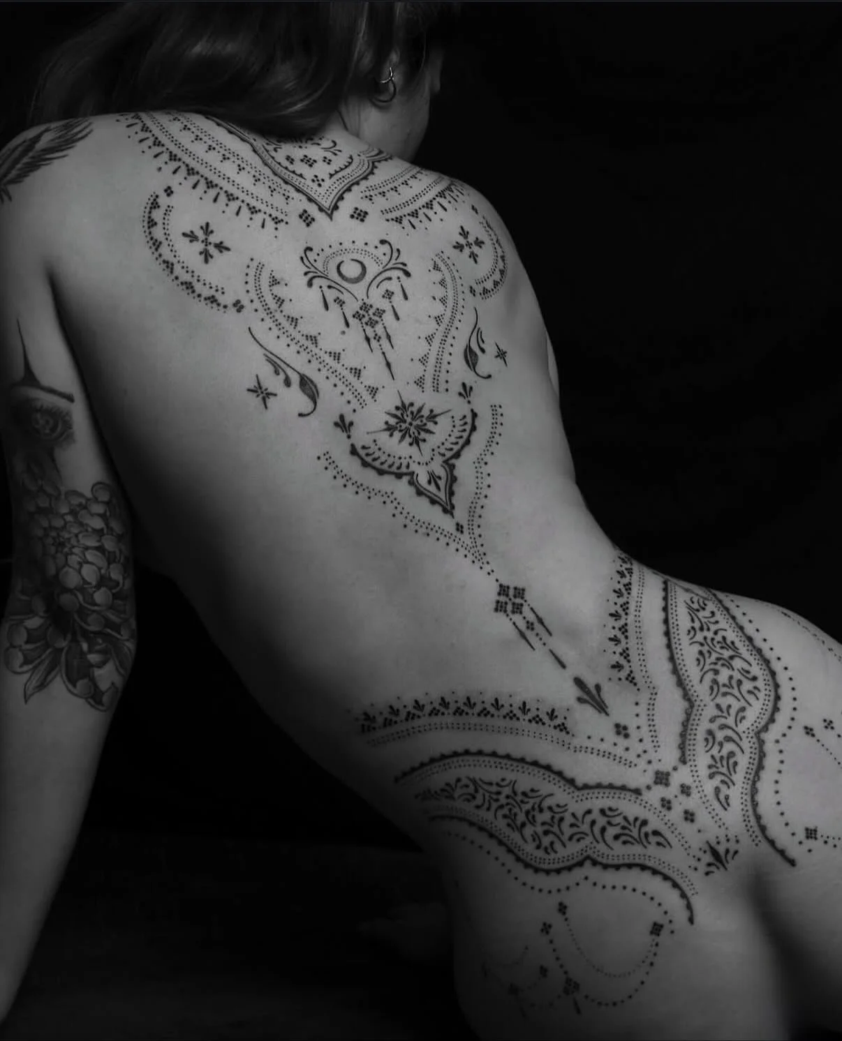 Artist | @edde.tattoo 
NOIA Guest artist / November 2025
Bookings &gt; @edde.tattoo or use the link in our bio

Your skin. Your art. Your flow.

NO&Iuml;A | BERLIN

#noiatattoo #noiastudio #no&iuml;aberlin #tattooberlin #tattooart #tattooartist #tatt