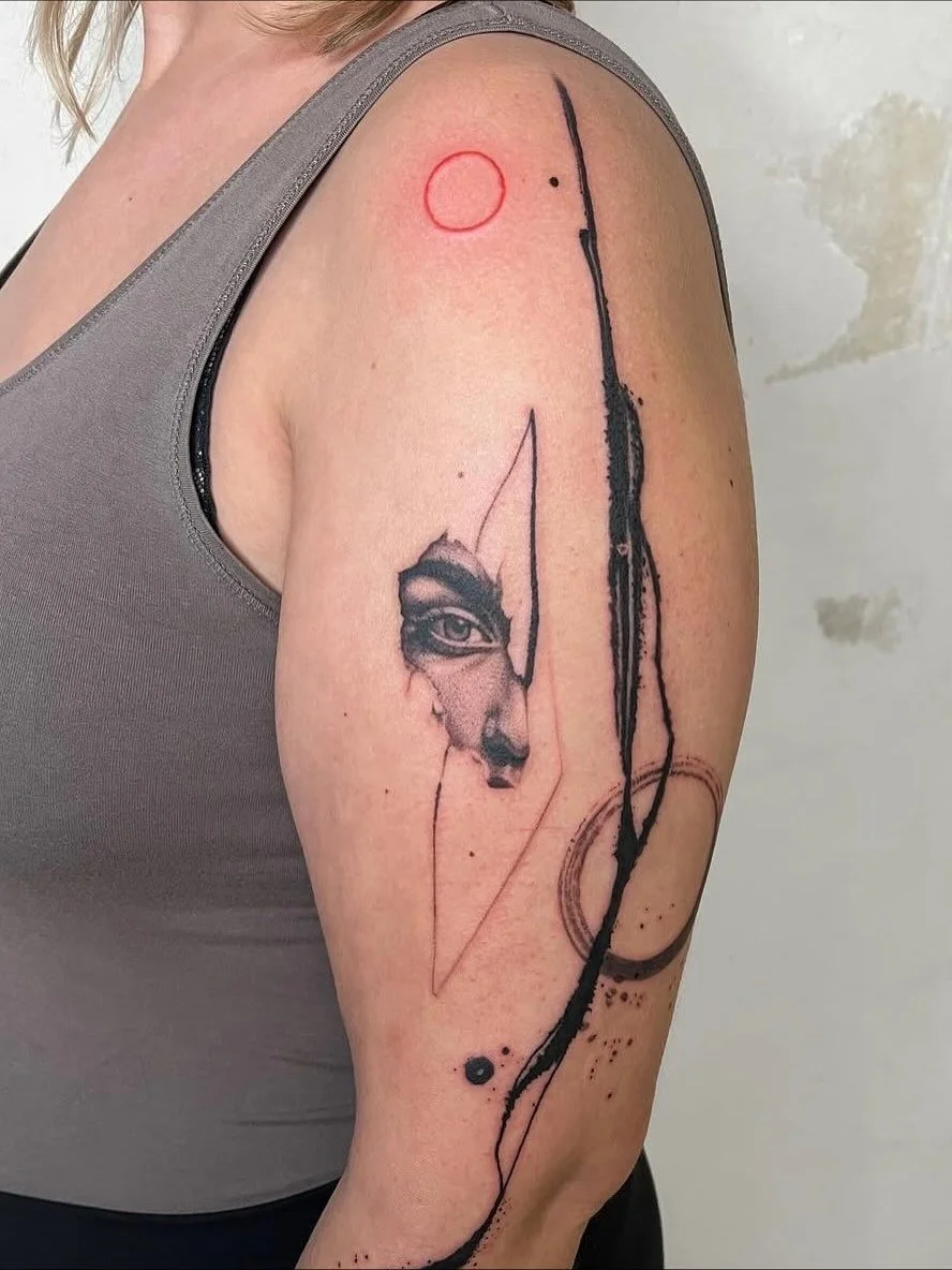 Artist | @sea.blue.dot 
NOIA Guest Artist / December 15-18 
Bookings > please check @sea.blue.dot or use the link in our bio

Your skin. Your art. Your flow. 

NO&Iuml;A | BERLIN

#noiatattoo #noiastudio #noiaberlin #tattooberlin #tattooart #tatto