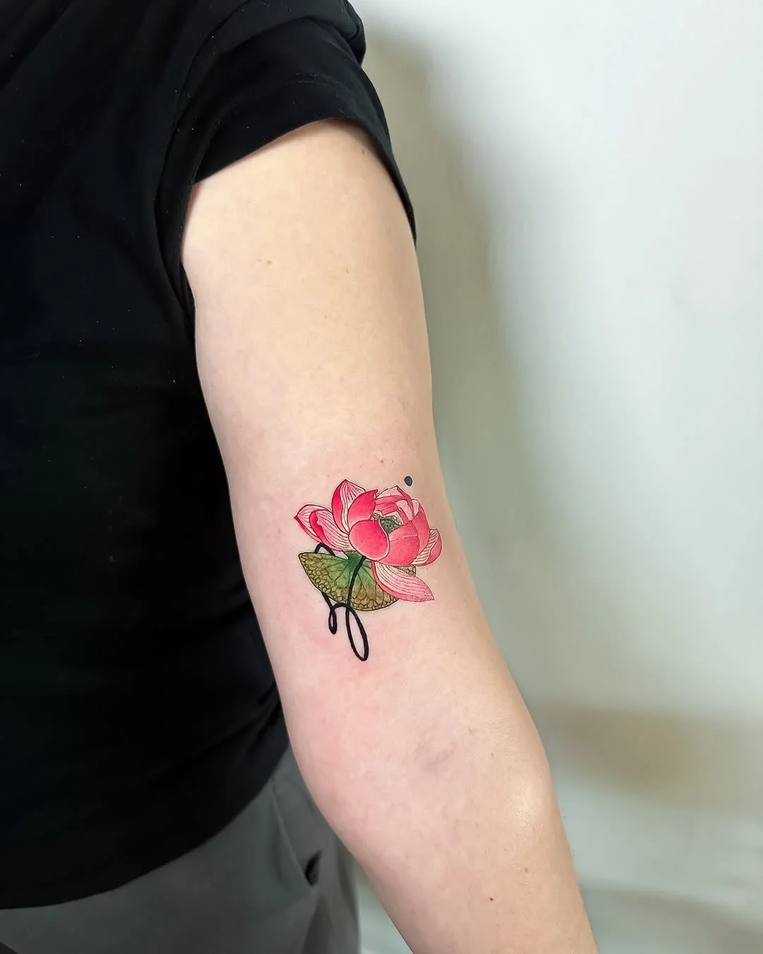 Artist | @gullsahkaraca 
NOIA Resident Artist
For bookings, please check @gullsahkaraca or the link in our bio

Your skin. Your art. Your flow.

NO&Iuml;A | BERLIN

#tattoo #berlin #art