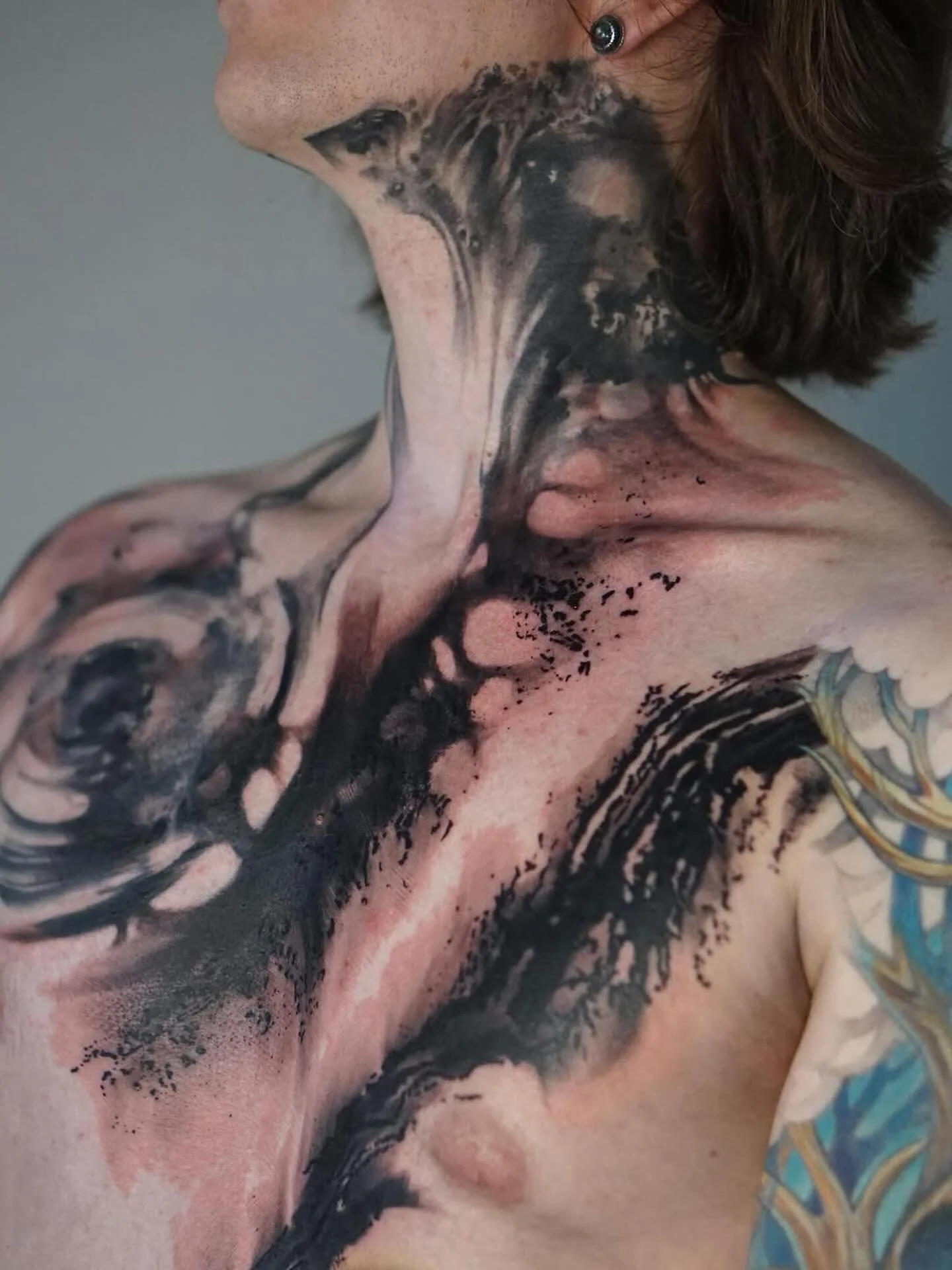 Artist | @asobolev_ 
NOIA Artist January 25-27 2026
Bookings > @asobolev_  or use the link in our bio

Your skin. Your art. Your flow.

NO&Iuml;A | BERLIN

#berlintattoo #abstracttattoo #tattooing