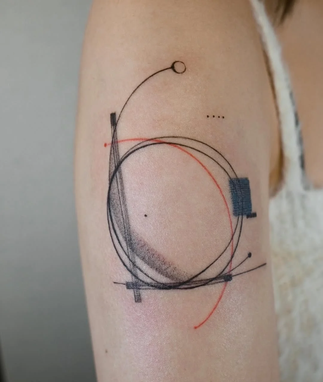 Artist | @__lee.young 
Guest Artist / April 15-25 in 2026
Bookings > @__lee.young or use the link in our bio

Your skin. Your art. Your flow.

NO&Iuml;A | BERLIN

#berlintattoostudio #besttattoos #berlintattoo #koreantattoo #koreanartist