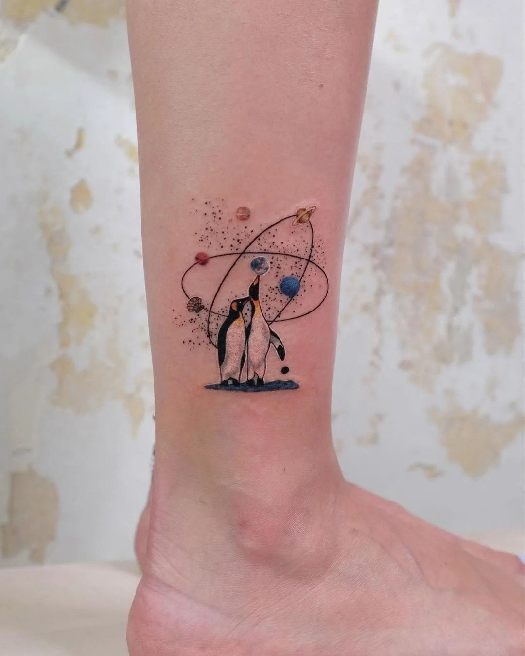 Artist | @gullsahkaraca 
NOIA Resident Artist
For bookings, please check @gullsahkaraca or the link in our bio

Your skin. Your art. Your flow.

NO&Iuml;A | BERLIN

#berlintattoo #noiiaberlin #botanicaltattoos #armtattoos #colortattoos