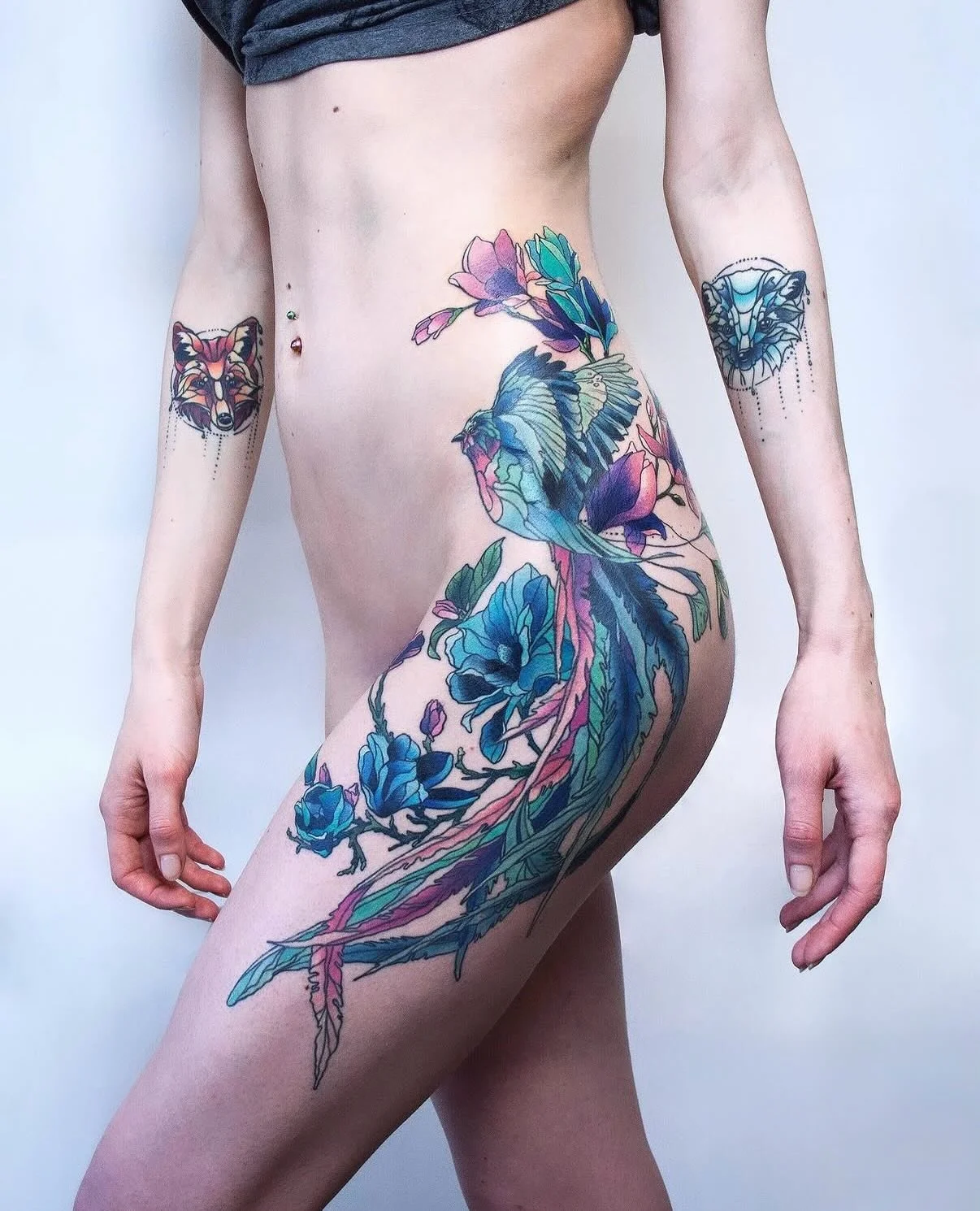 Artist | @alisa_tesla_art 
NOIA Guest Artist April 2026
Bookings > please check @alisa_tesla_art or use the link in our bio

Your skin. Your art. Your flow.

NO&Iuml;A | BERLIN

#berlintattooers #abstracttattoos #linetattoos #legtattoos #armtattoo