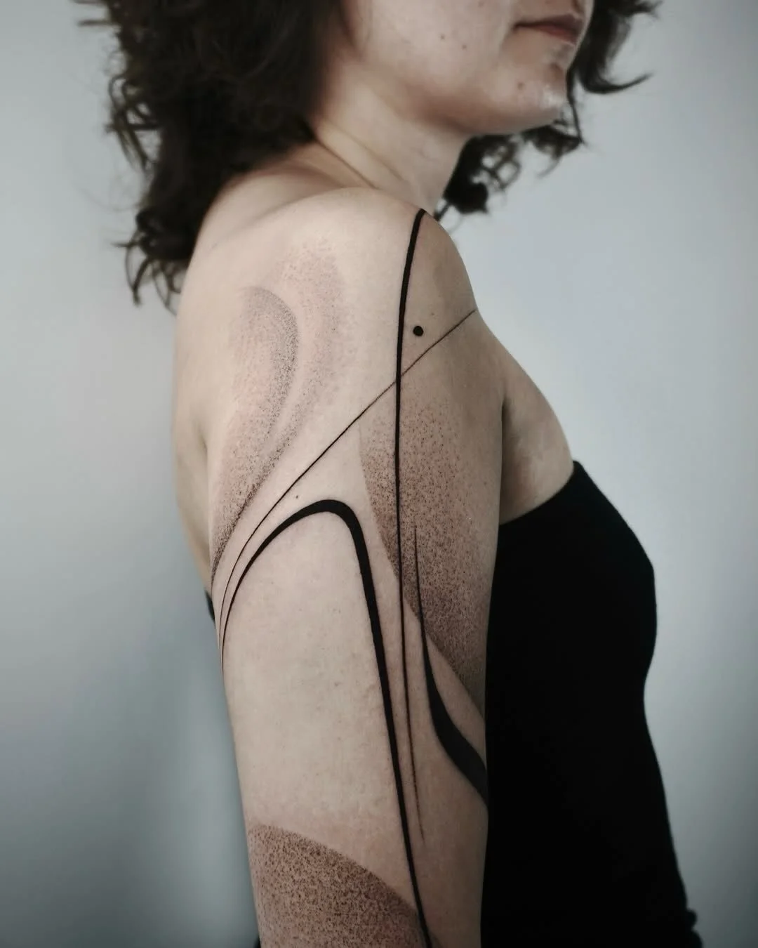 Artist | @eleonora.cercato 
Guest Artist June 9-13 in 2026
Bookings > please check @eleonora.cercato or use the link in our bio

Your skin. Your art. Your flow.

NO&Iuml;A | BERLIN

#tattoostudioberlin #besttattooart #bestartists #berlintattoo #ab