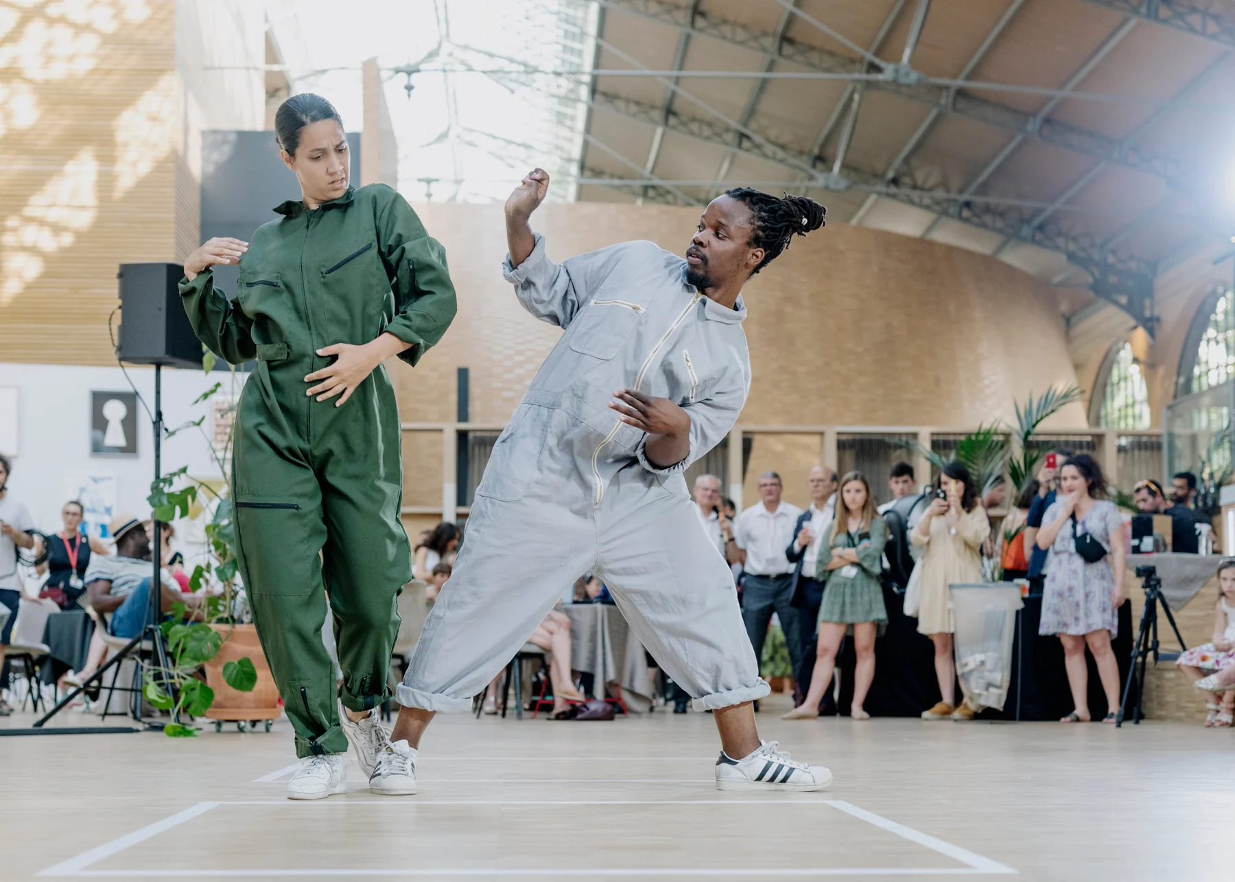 Marche/Arrêt, 4'40 min, 2019 - Carreau du Temple, Paris 3e