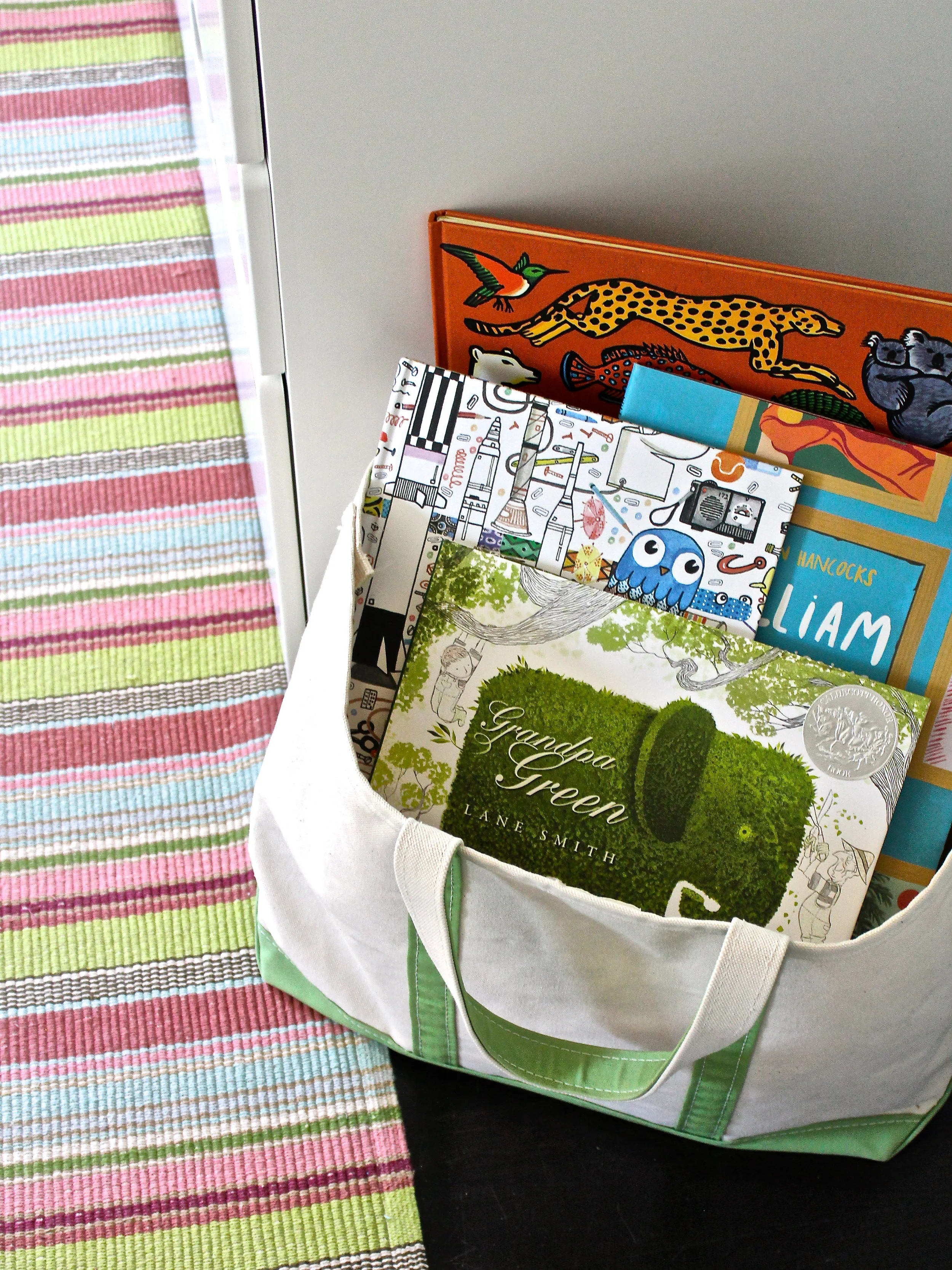 Bookshelf Styling 12.jpg