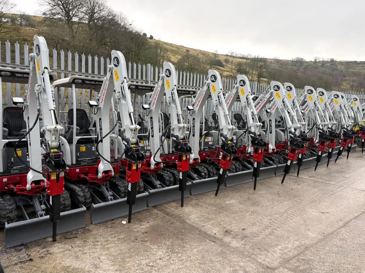 Further investment from OCU Group in Takeuchi Excavators and Socomec breakers as new contracts commence in the water sector.

Many Thanks OCU great to part of your continued growth in the key Utility Sectors

#utilities #groundworks #construction #ex
