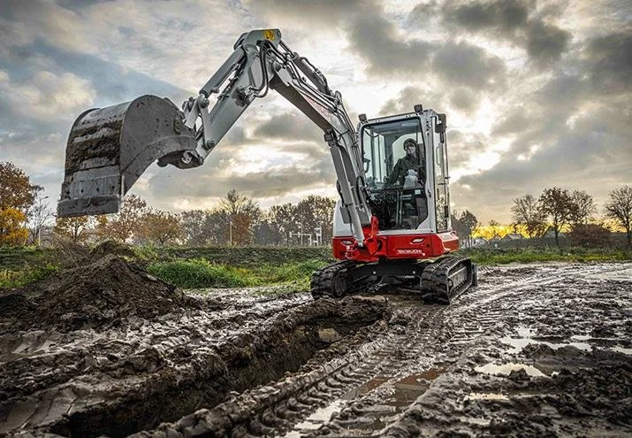 Preparing Your Excavator for Winter: 7 Essential Checks to Keep Your Machine Working