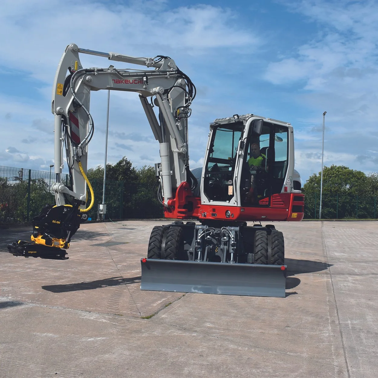 TB395W-300X300-Takeuchi-Whelled-Excavator-10-tonne.jpg
