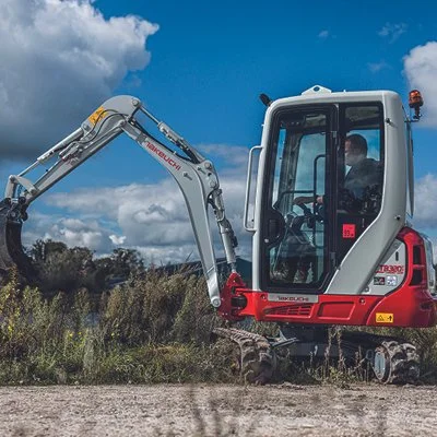 TB320_Takeuchi_excavator_2-Tonne-digger_400x400_8.jpg